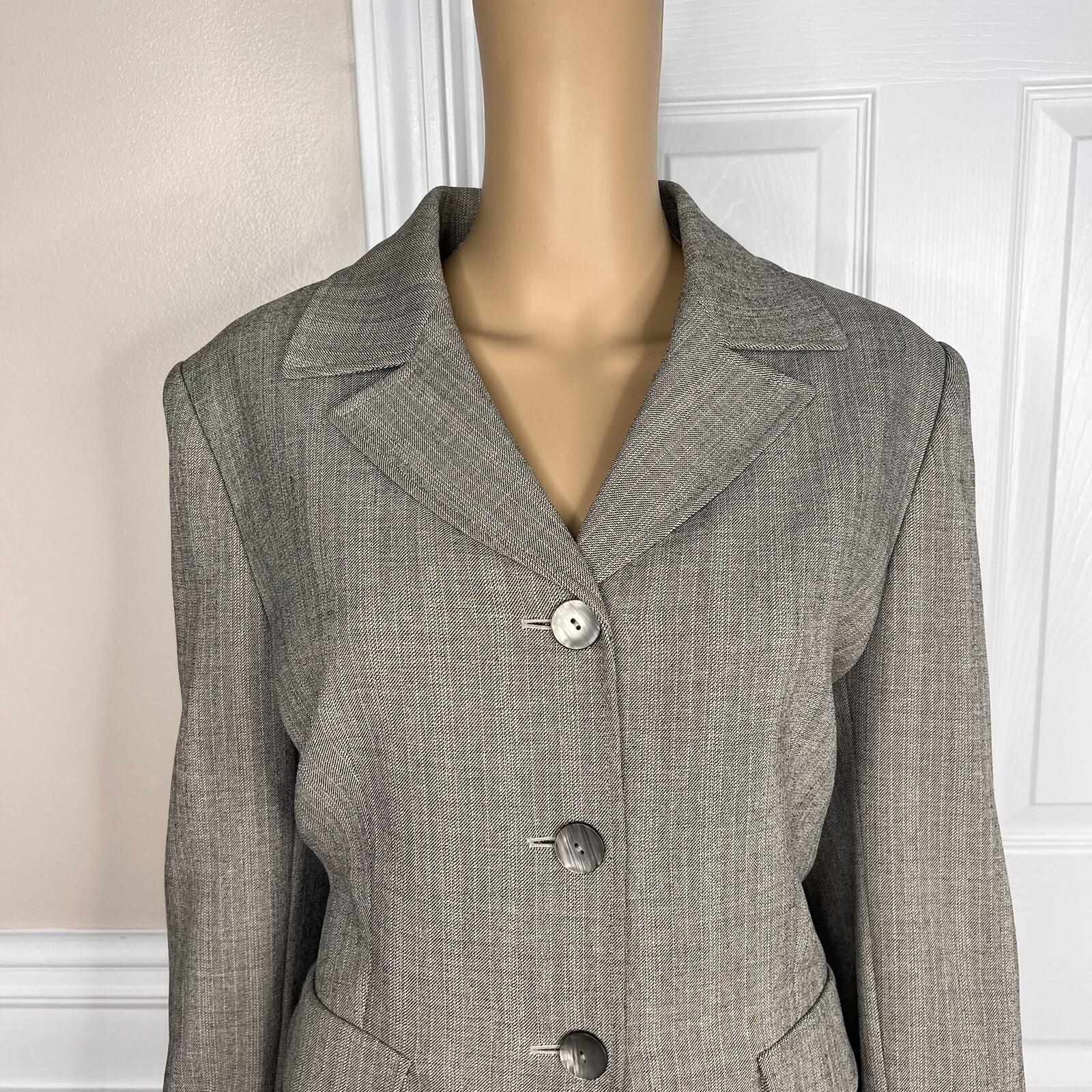 Le Suit Women Polyester Spandex Skirt Suit Size 14P Gray Lined Pockets 2PC