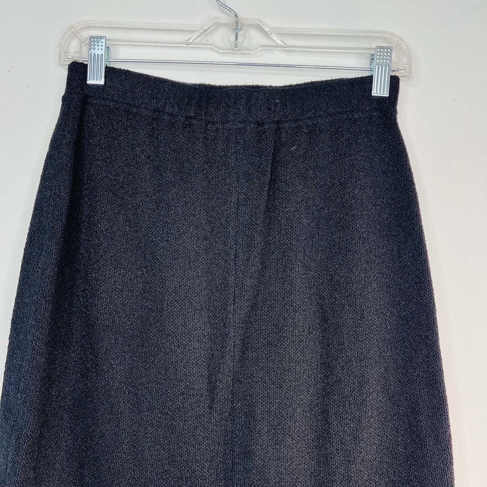 St John Collection Tight Knit Stretch Skirt Size 4 Black Pencil Quiet Luxury