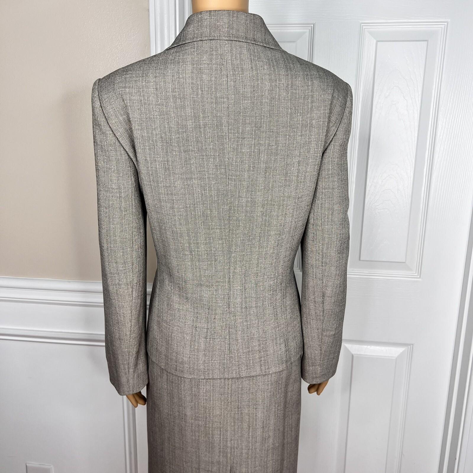Le Suit Women Polyester Spandex Skirt Suit Size 14P Gray Lined Pockets 2PC