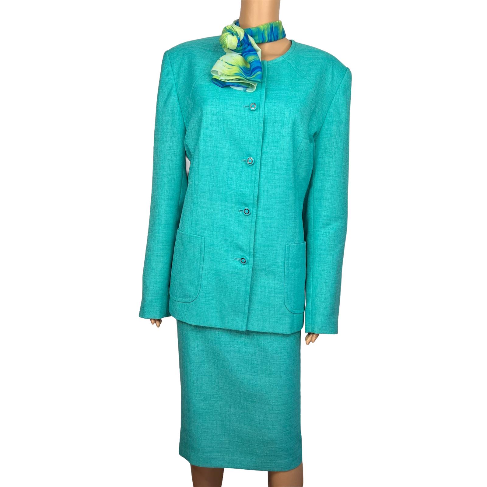 Liz Claiborne Women Polyester Skirt Suit Scarf Size 18 Green Collarless 3PC