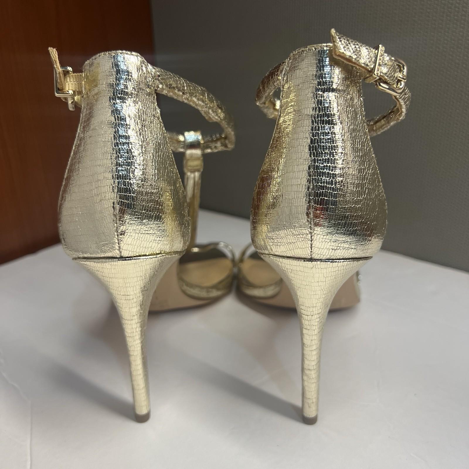 Gianni Bini Antonia Sandals Size 8.5M Gold Metallic T Strap High Heel Stiletto