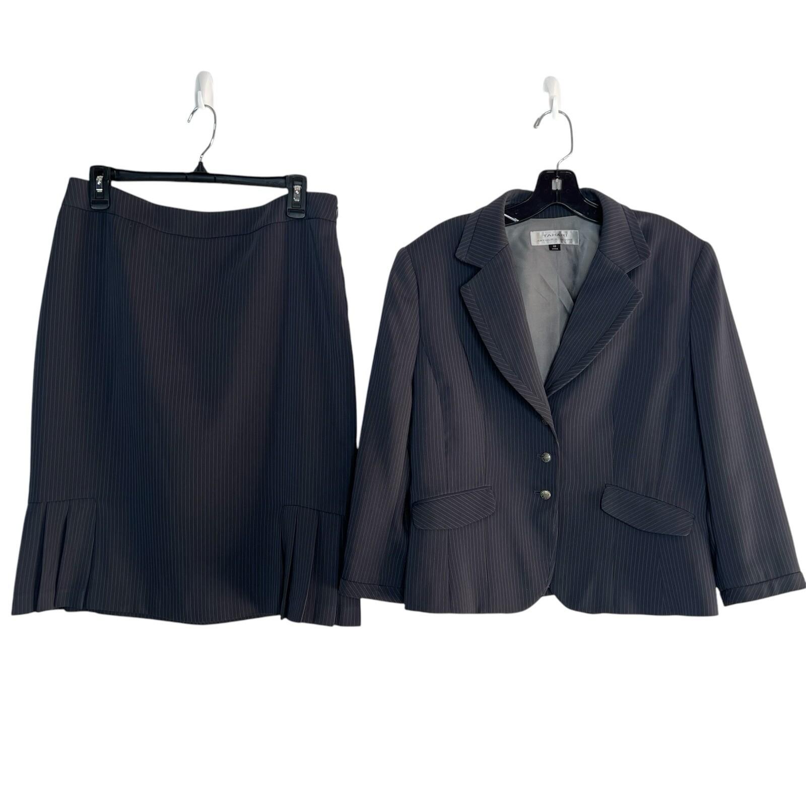 Tahari ASL Rayon Polyester Skirt Suit Size 10 Gray Striped Notch Collar 2PC