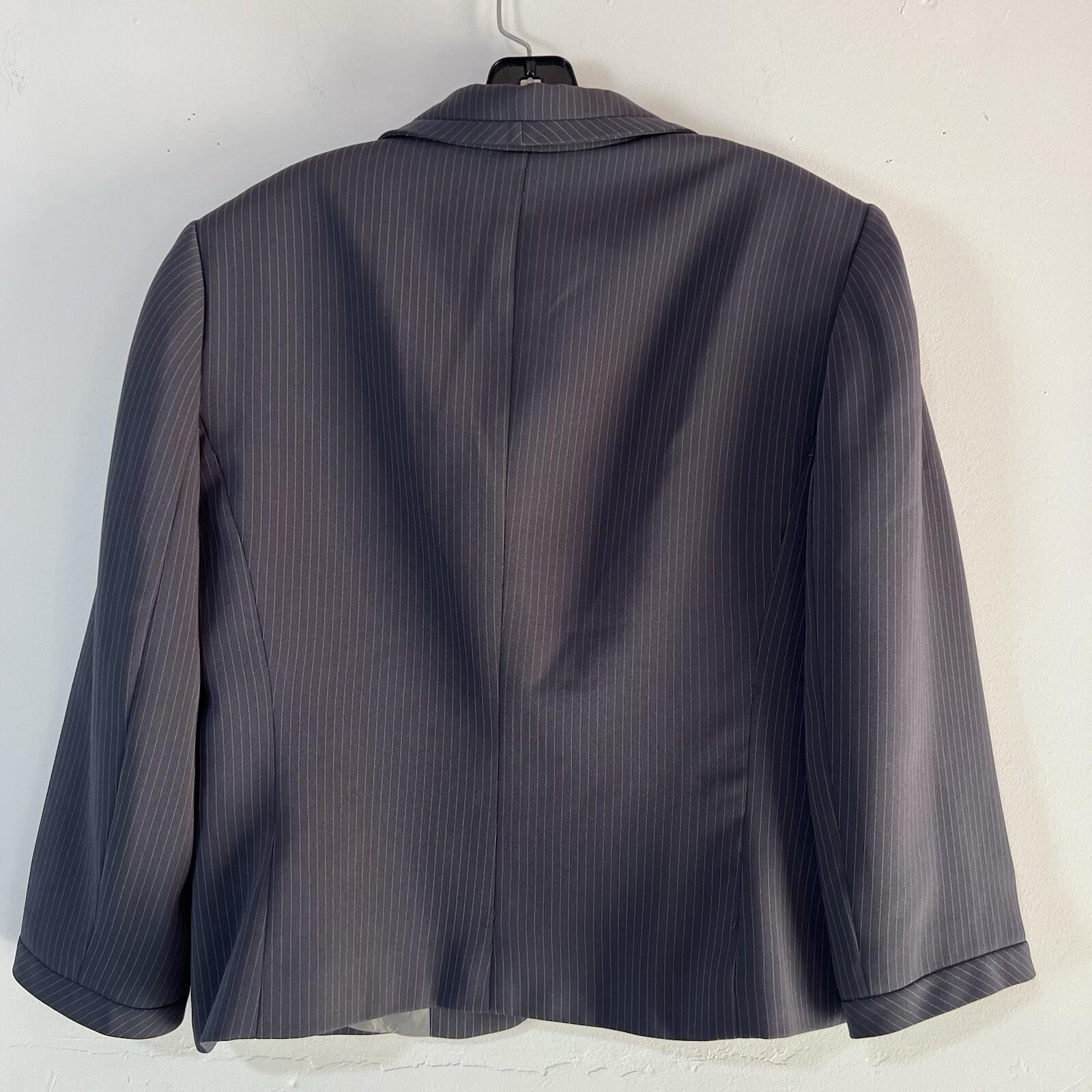 Tahari ASL Rayon Polyester Skirt Suit Size 10 Gray Striped Notch Collar 2PC