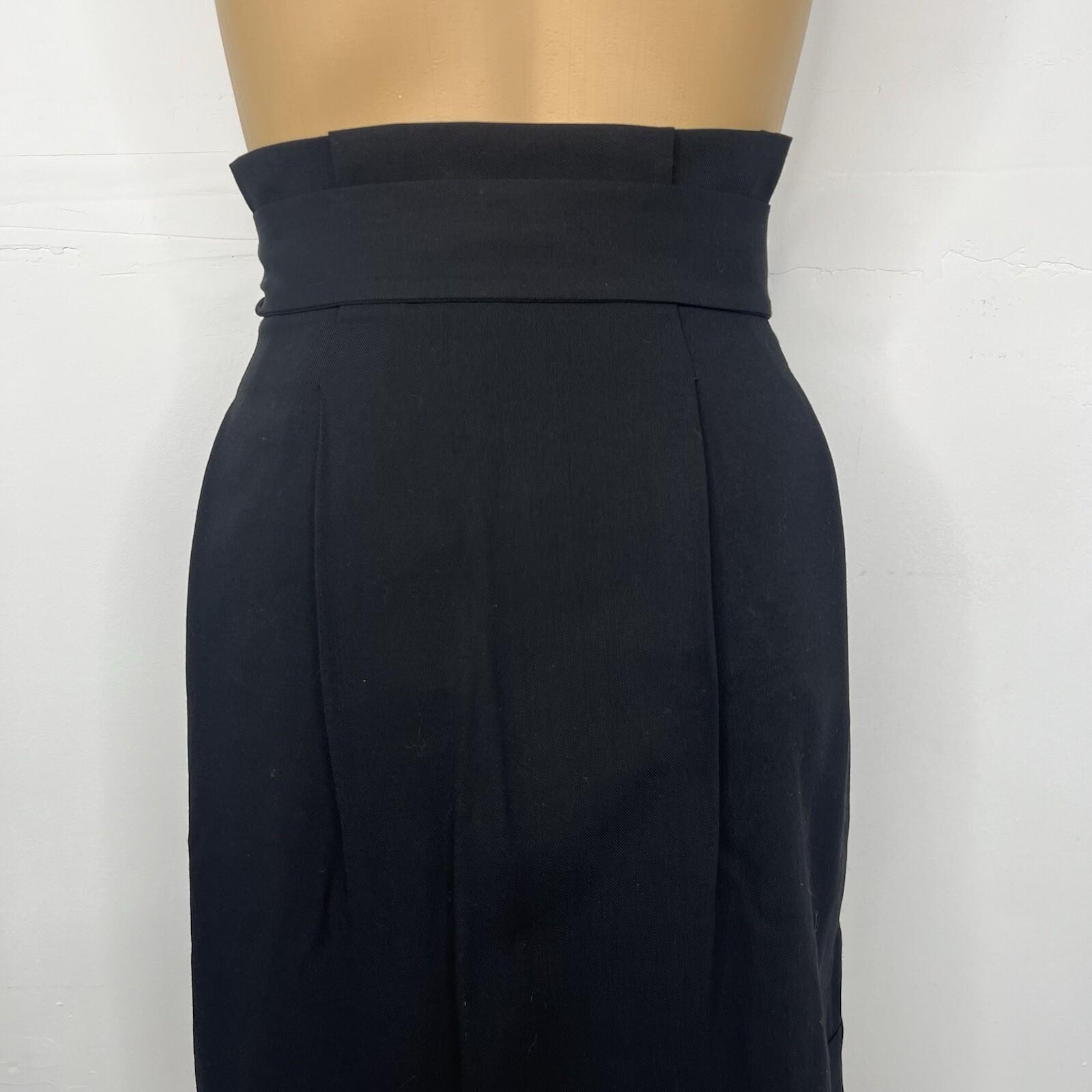 BCBG Maxazria Wool Blend Skirt 10 Black Paper bag Waist Belted Fashionable Chic