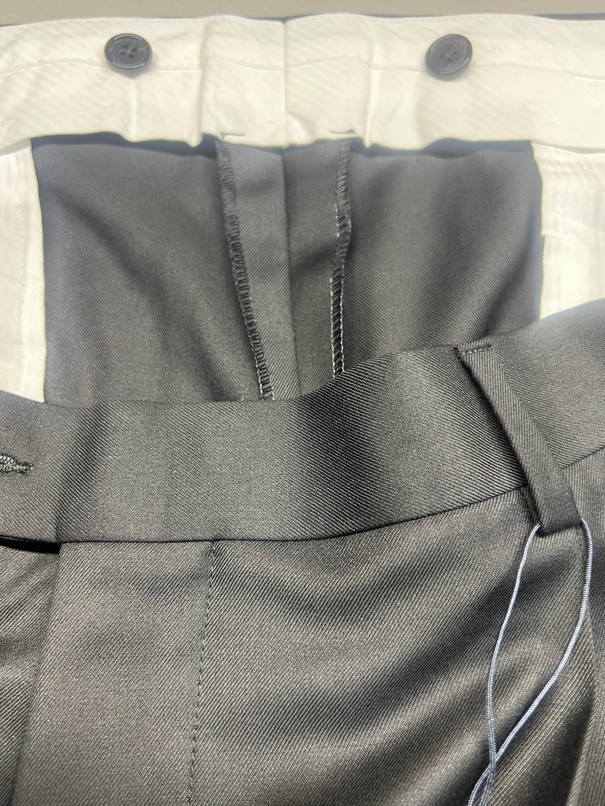 SuitSupply Brescia Wool Straight Tapered Leg Pants 40x31 Black Pleated Front New