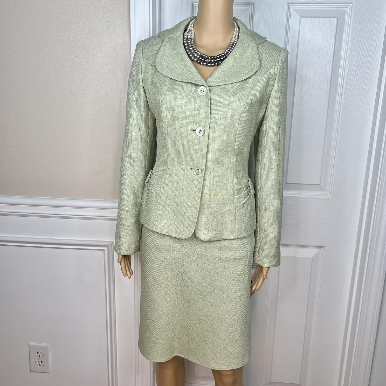 Jones New York Women Polyester Rayon Skirt Suit Size 6 Sage Lined Flared 2PC