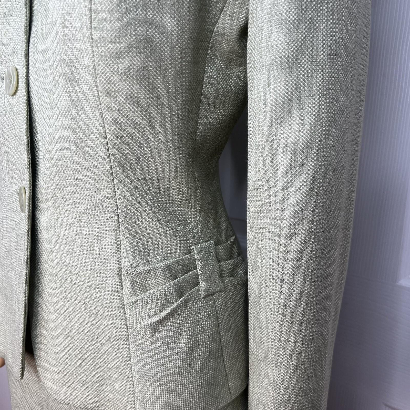 Jones New York Women Polyester Rayon Skirt Suit Size 6 Sage Lined Flared 2PC