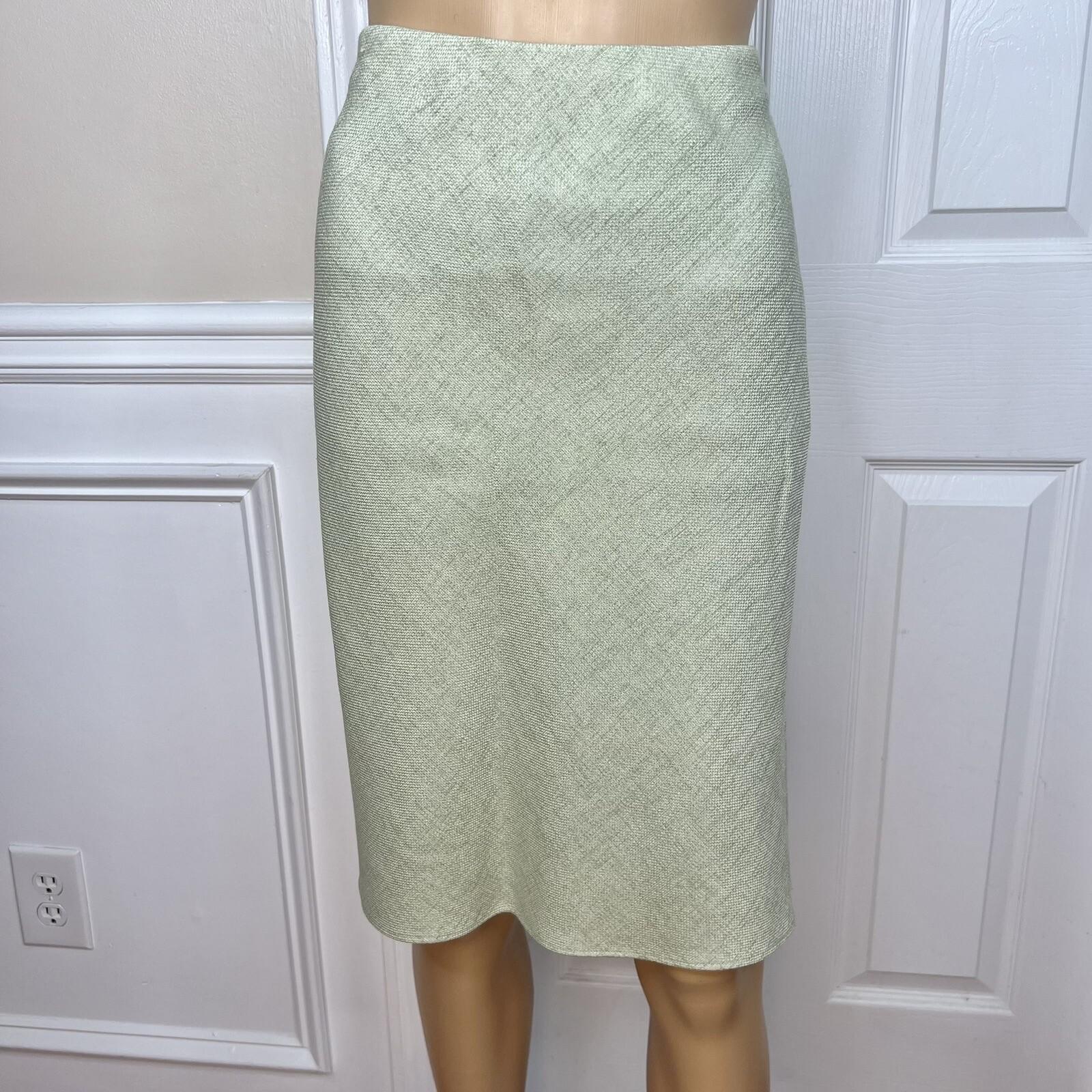 Jones New York Women Polyester Rayon Skirt Suit Size 6 Sage Lined Flared 2PC