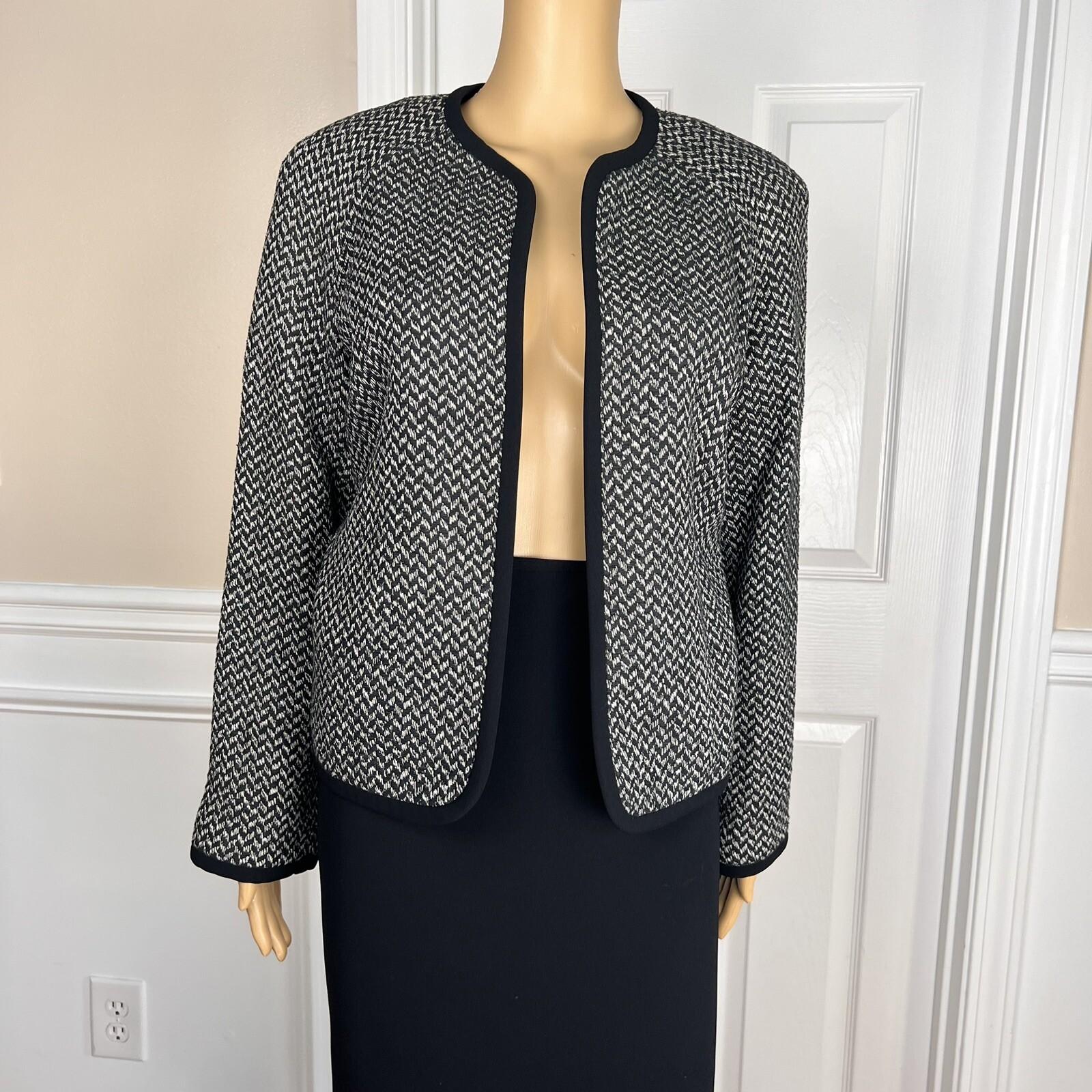 New KASPER 2PC Black White Silk Cotton Polyester Open Front Skirt Suit Size 10