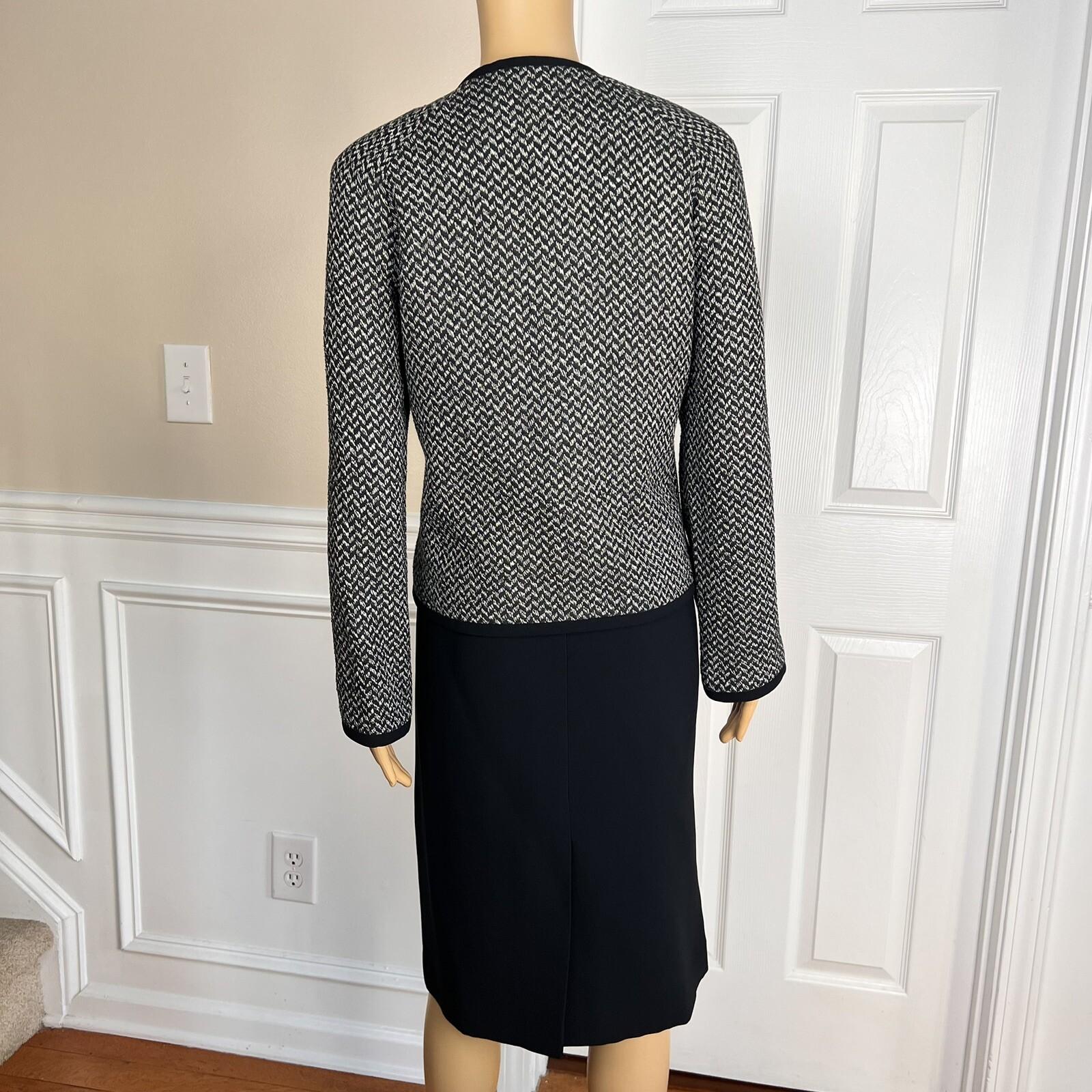 New KASPER 2PC Black White Silk Cotton Polyester Open Front Skirt Suit Size 10