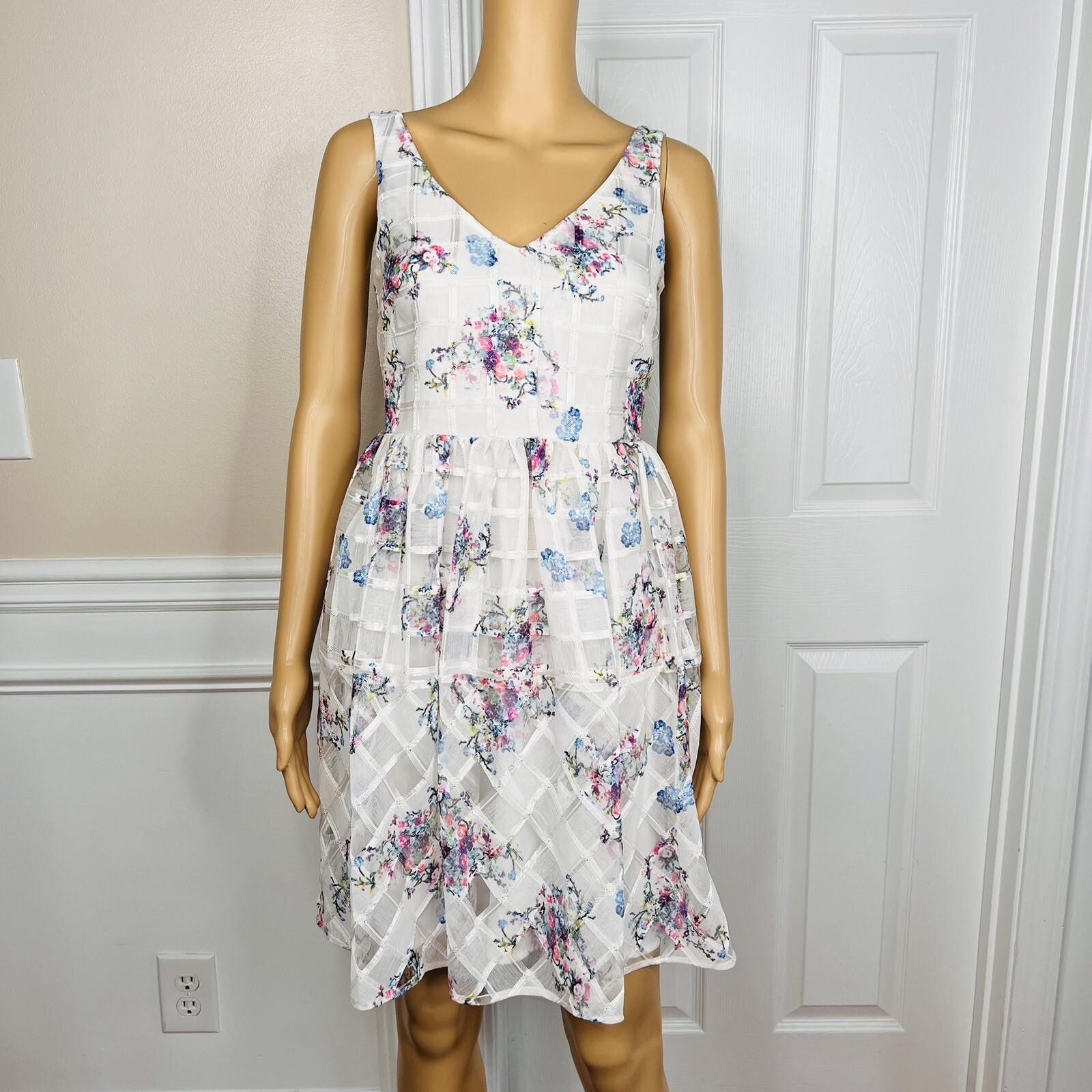 New MAEVE Anthropologie Floral Peony Garden V-Neck Flared Dress Size 0P 8