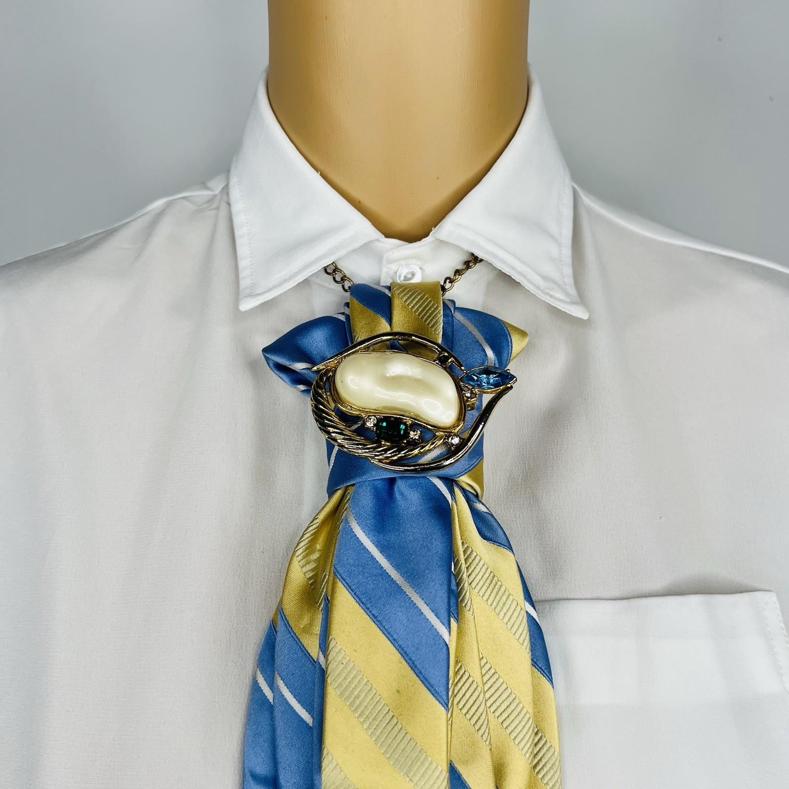 Elegant Handcrafted Necktie Necklace with a Detachable Brooch Effortlessly Chic