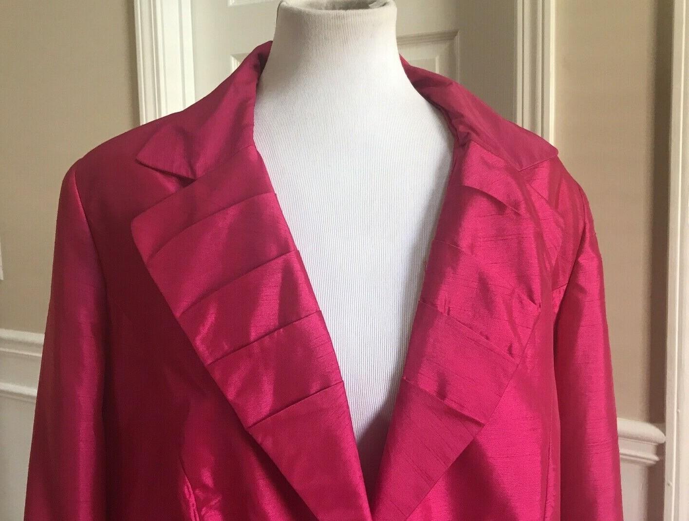 10-8513.jpg New LARRY LEVINE 2PC India Pink Fuchsia Polyester Skirt Suit Size 22W MSRP 0