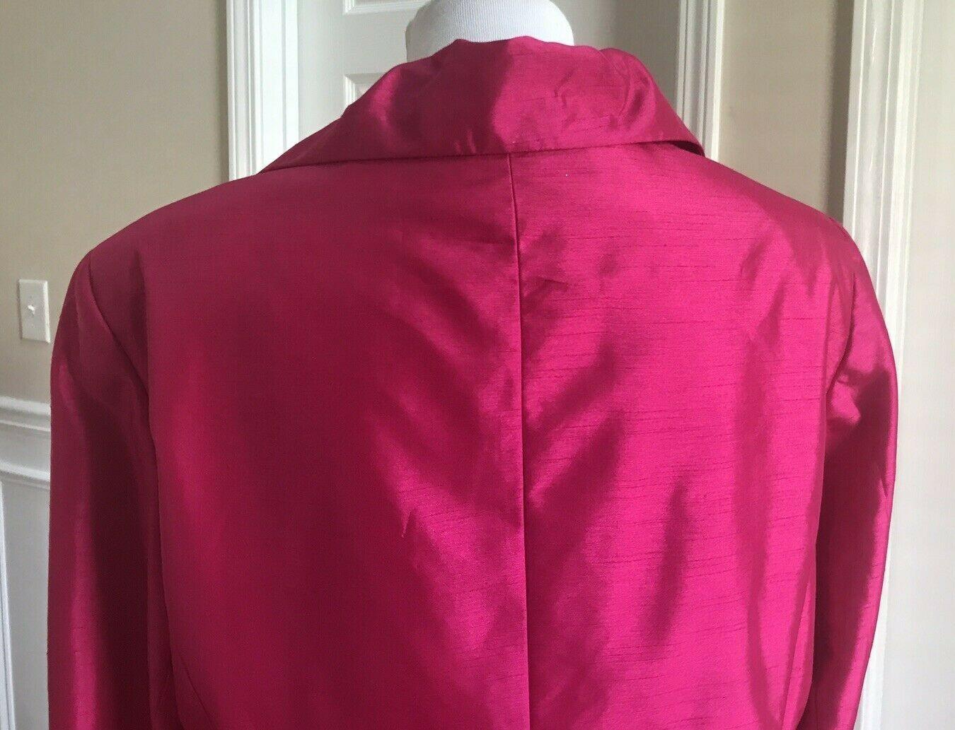 10-8516.jpg New LARRY LEVINE 2PC India Pink Fuchsia Polyester Skirt Suit Size 22W MSRP 0
