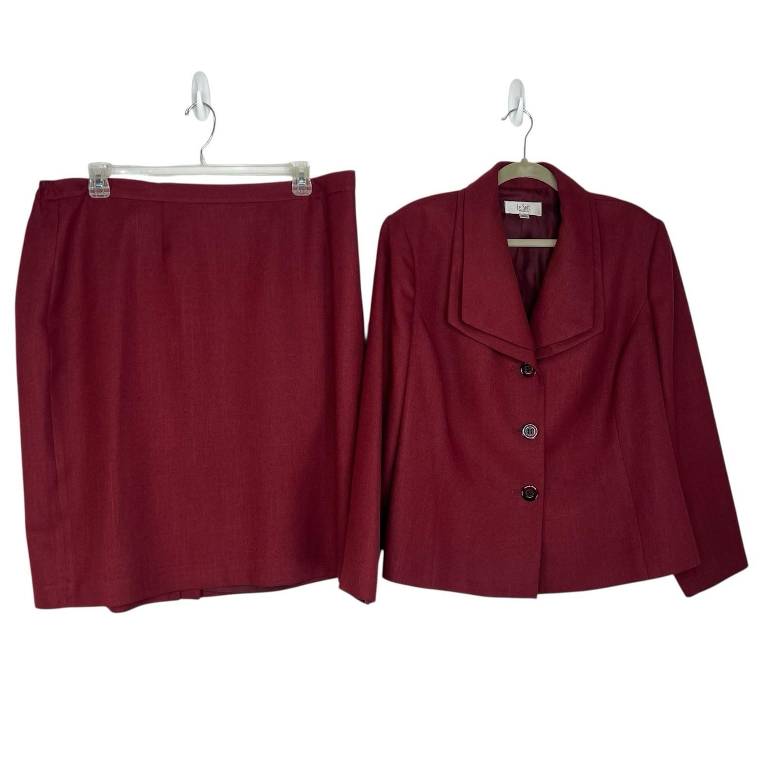 Le Suit 2PC Red Polyester Lined Shawl Collar Skirt Suit Size 20W Elegant Busines
