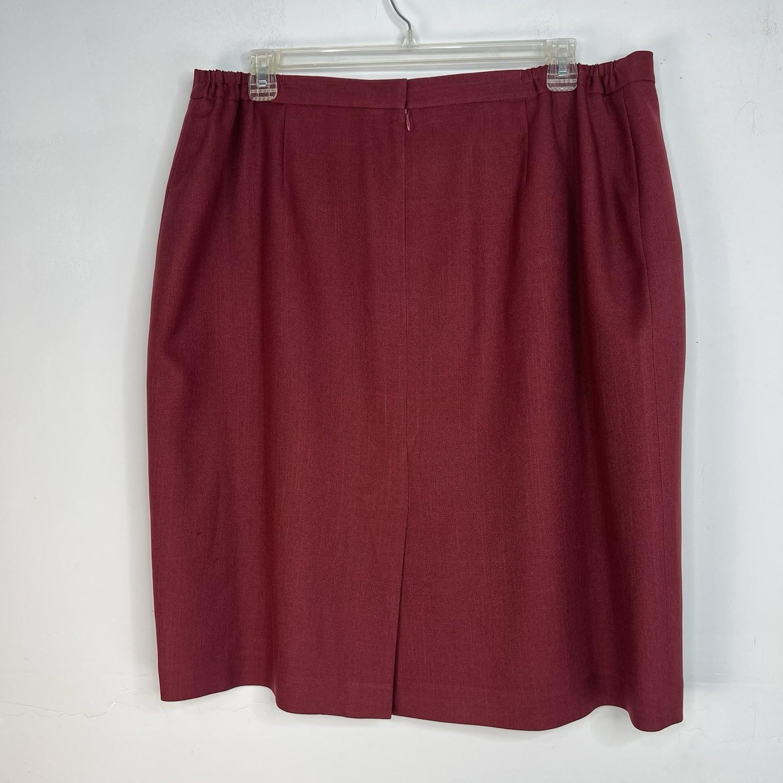 Le Suit 2PC Red Polyester Lined Shawl Collar Skirt Suit Size 20W Elegant Busines