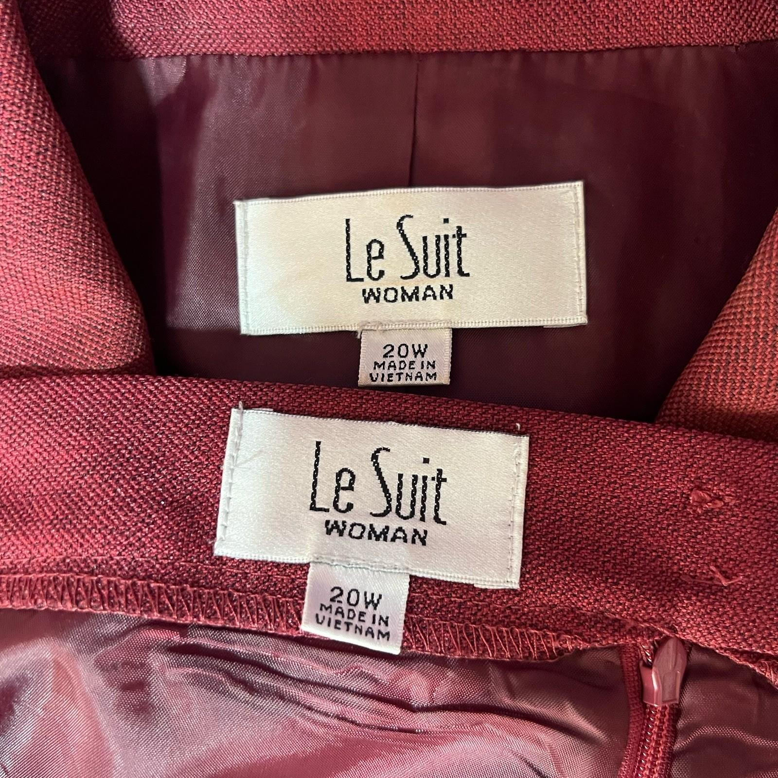 Le Suit 2PC Red Polyester Lined Shawl Collar Skirt Suit Size 20W Elegant Busines