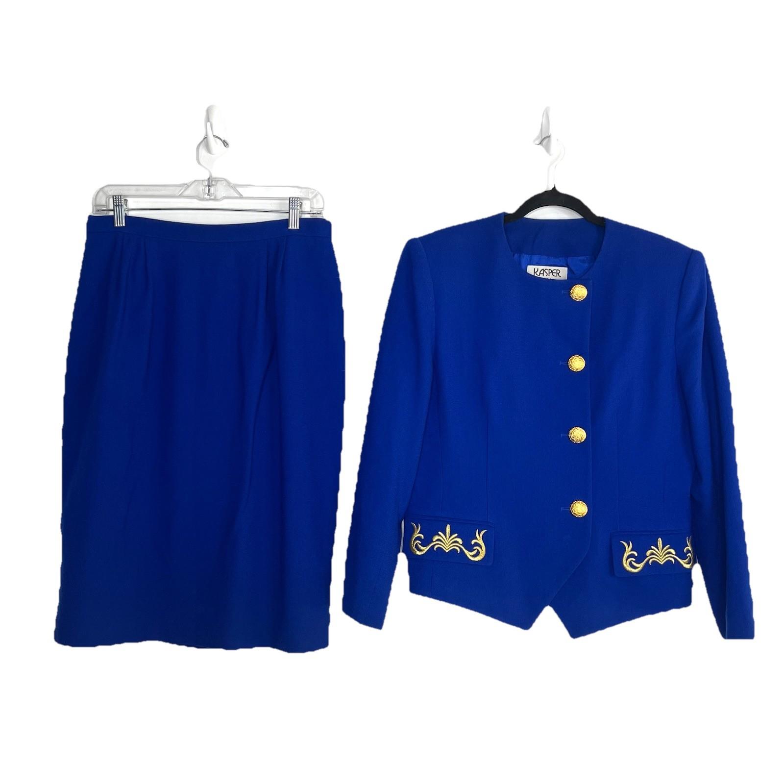 10-8696.jpg KASPER Vintage 2PC Wool Collarless Skirt Suit Size 12P Royal Blue Embroidered