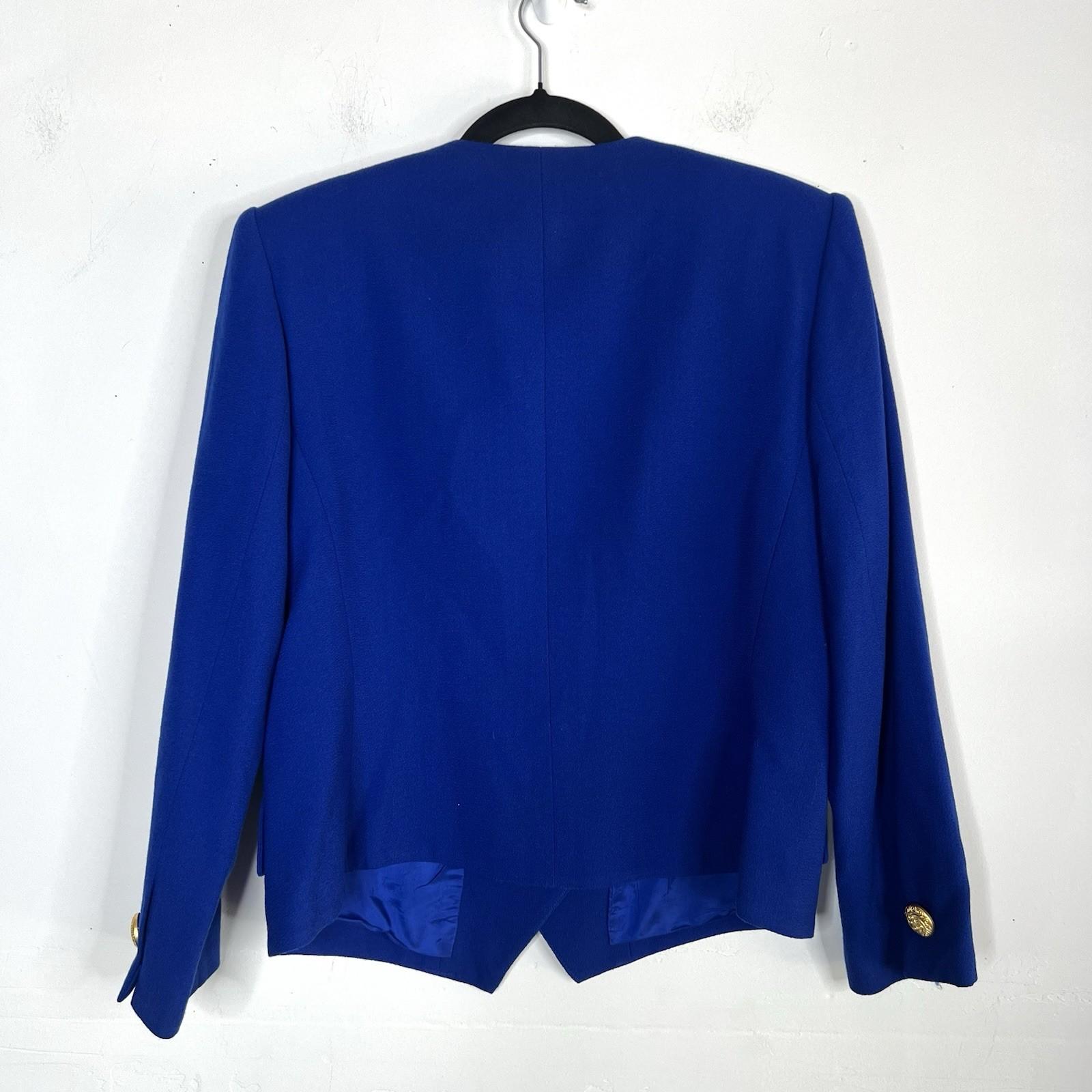 10-8702.jpg KASPER Vintage 2PC Wool Collarless Skirt Suit Size 12P Royal Blue Embroidered