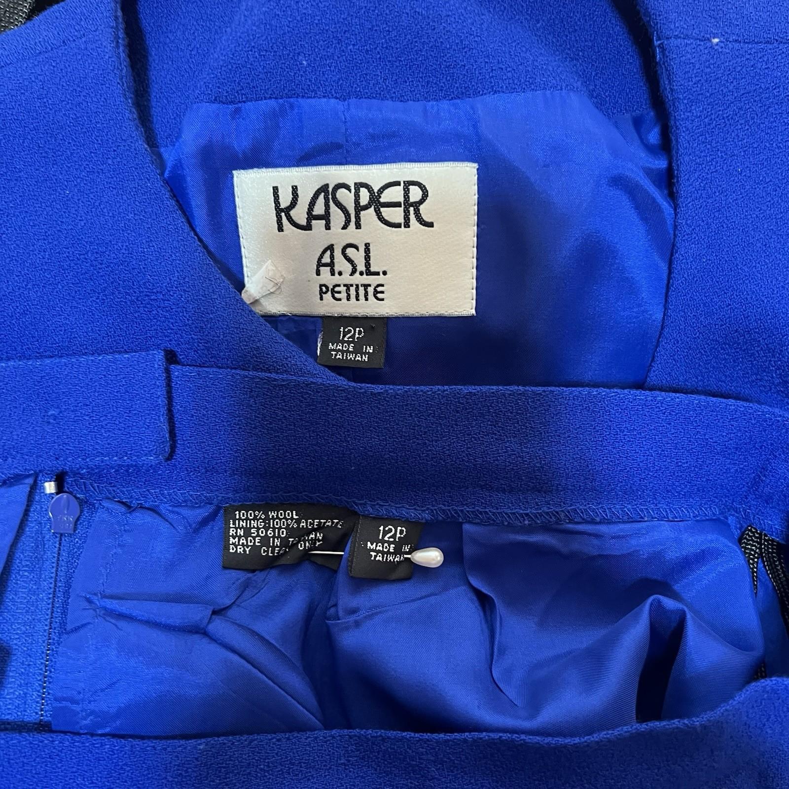 10-8705.jpg KASPER Vintage 2PC Wool Collarless Skirt Suit Size 12P Royal Blue Embroidered
