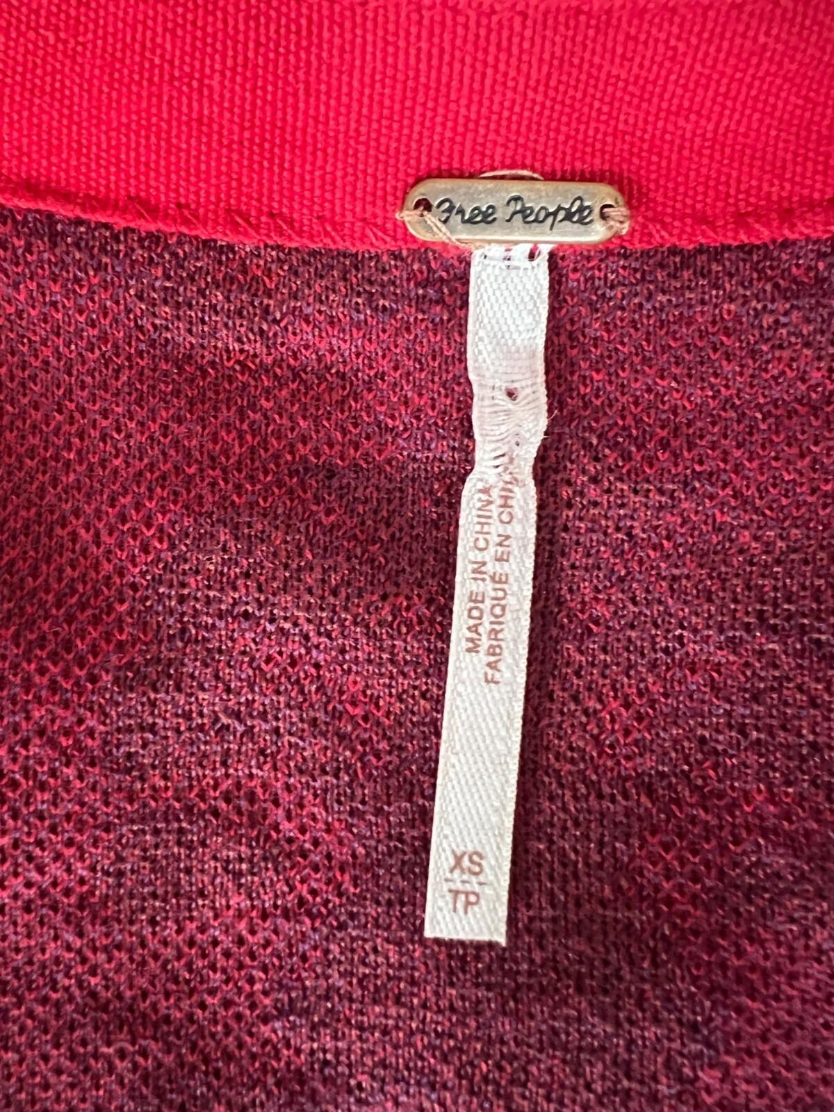 Free People Knit Sweater Dress XS Red Music Lyrics Print V-Neck Long Sleeves