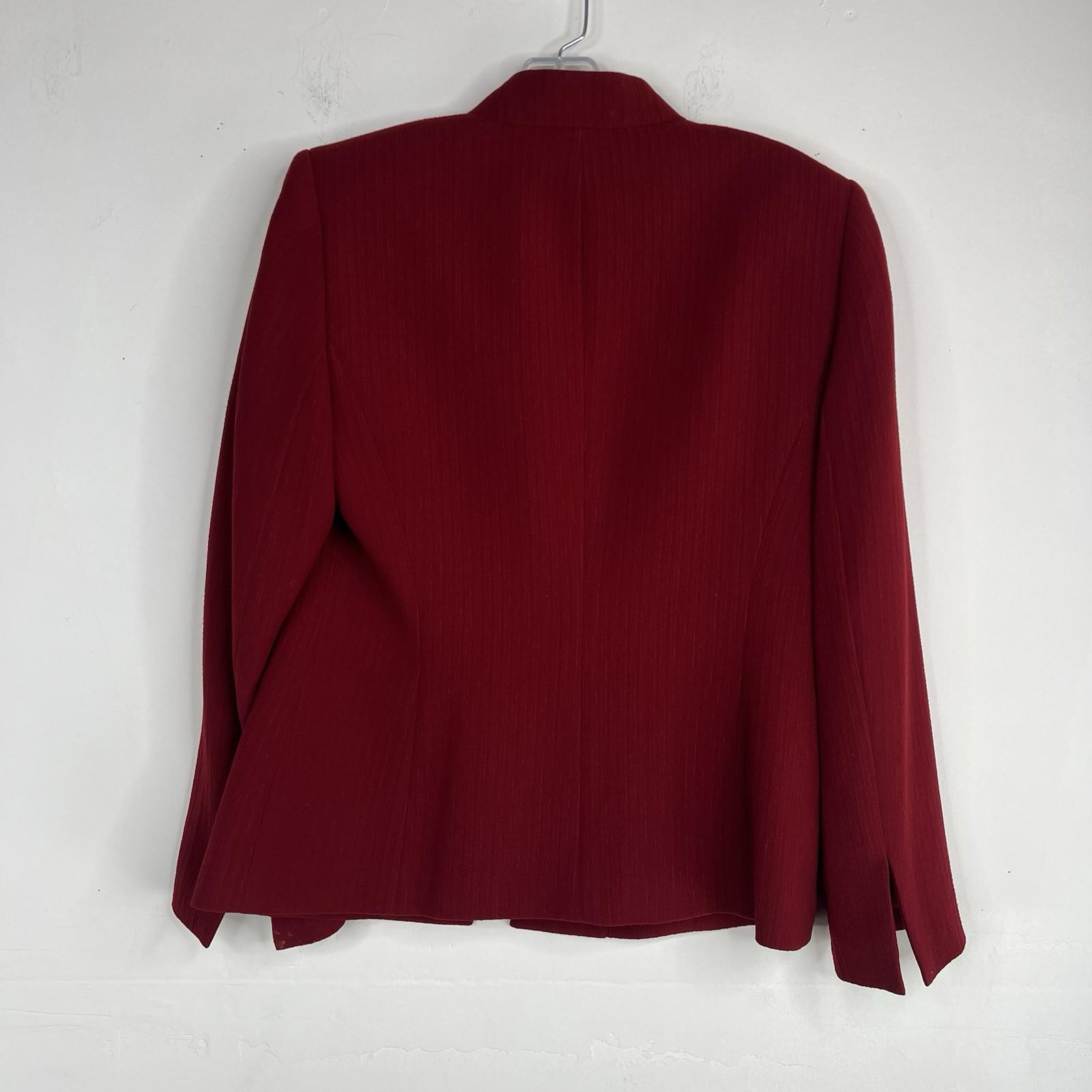 Kasper Women Polyester Skirt Suit Size 8P Red Lined Stand Up Collar 2PC Business