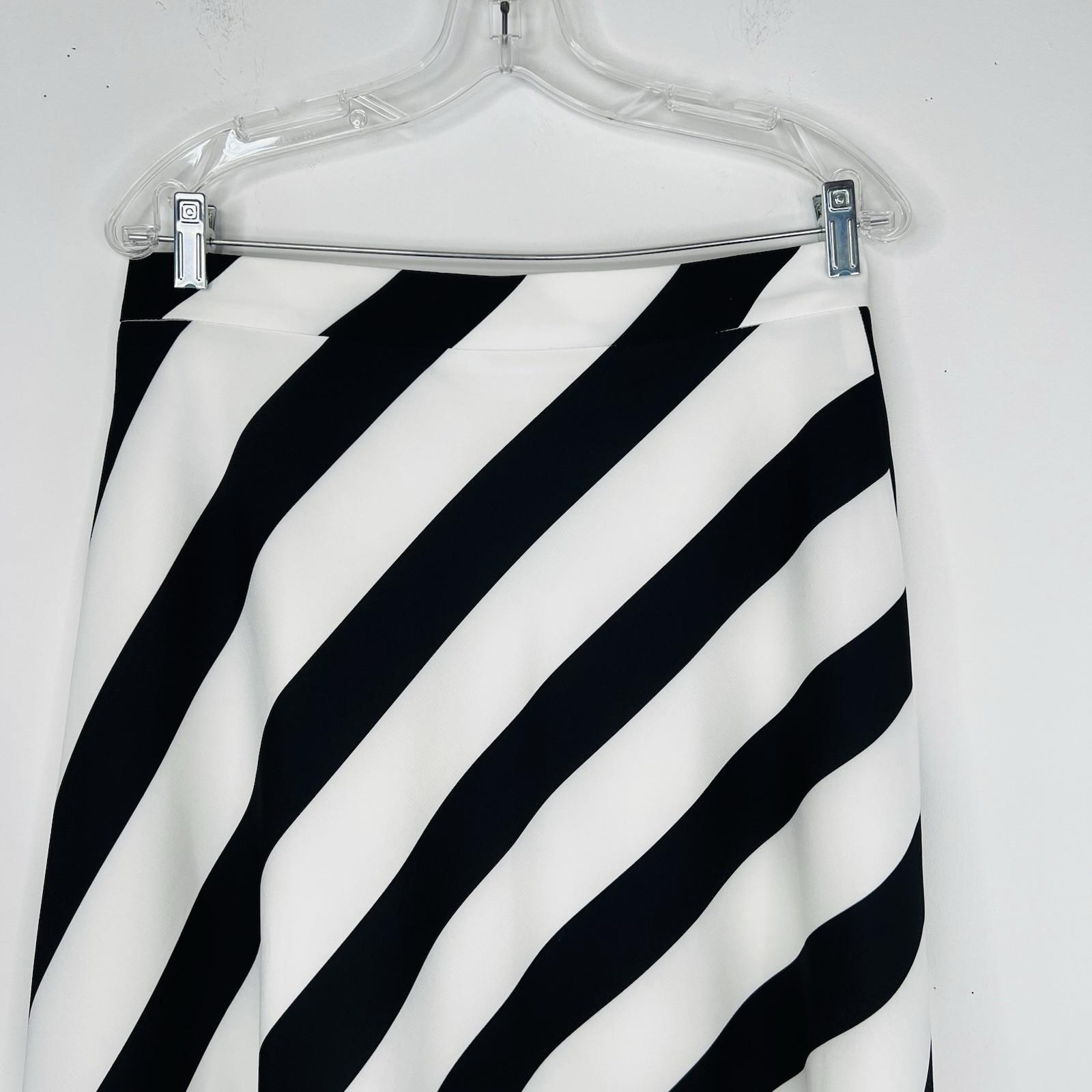 s-l1600-213.jpg Anne Klein Striped Crepe Flare Skirt Size 8 Black White Midi Feminine Elegant