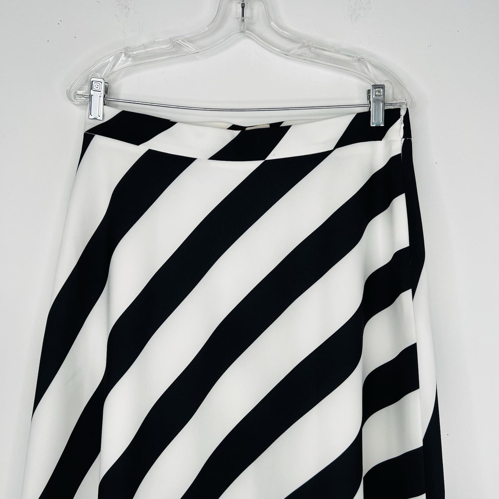 s-l1600-216.jpg Anne Klein Striped Crepe Flare Skirt Size 8 Black White Midi Feminine Elegant