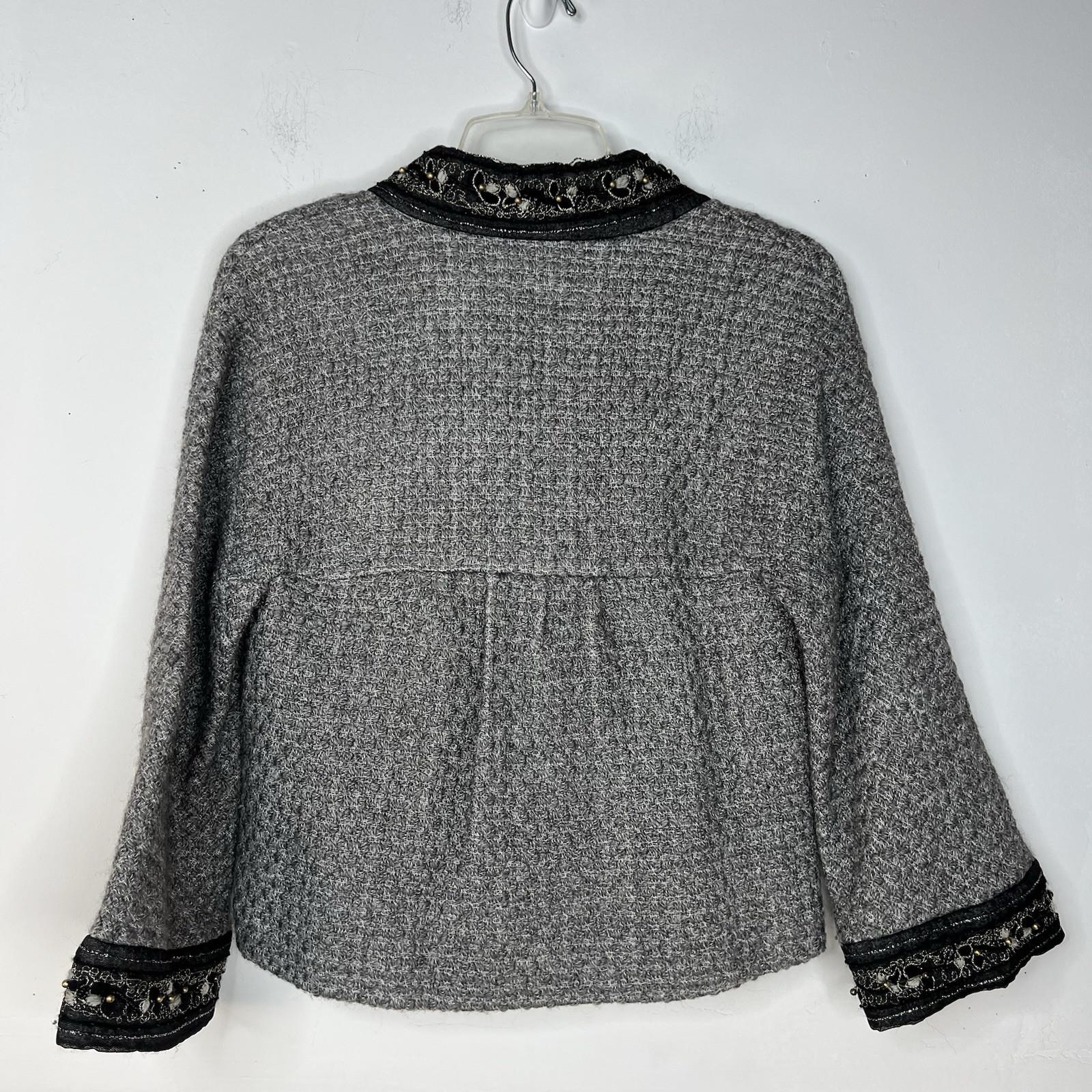 Alberto Makali Knit Sweater Jacket Size S Gray V Neck Art to Wear Cozy Warm