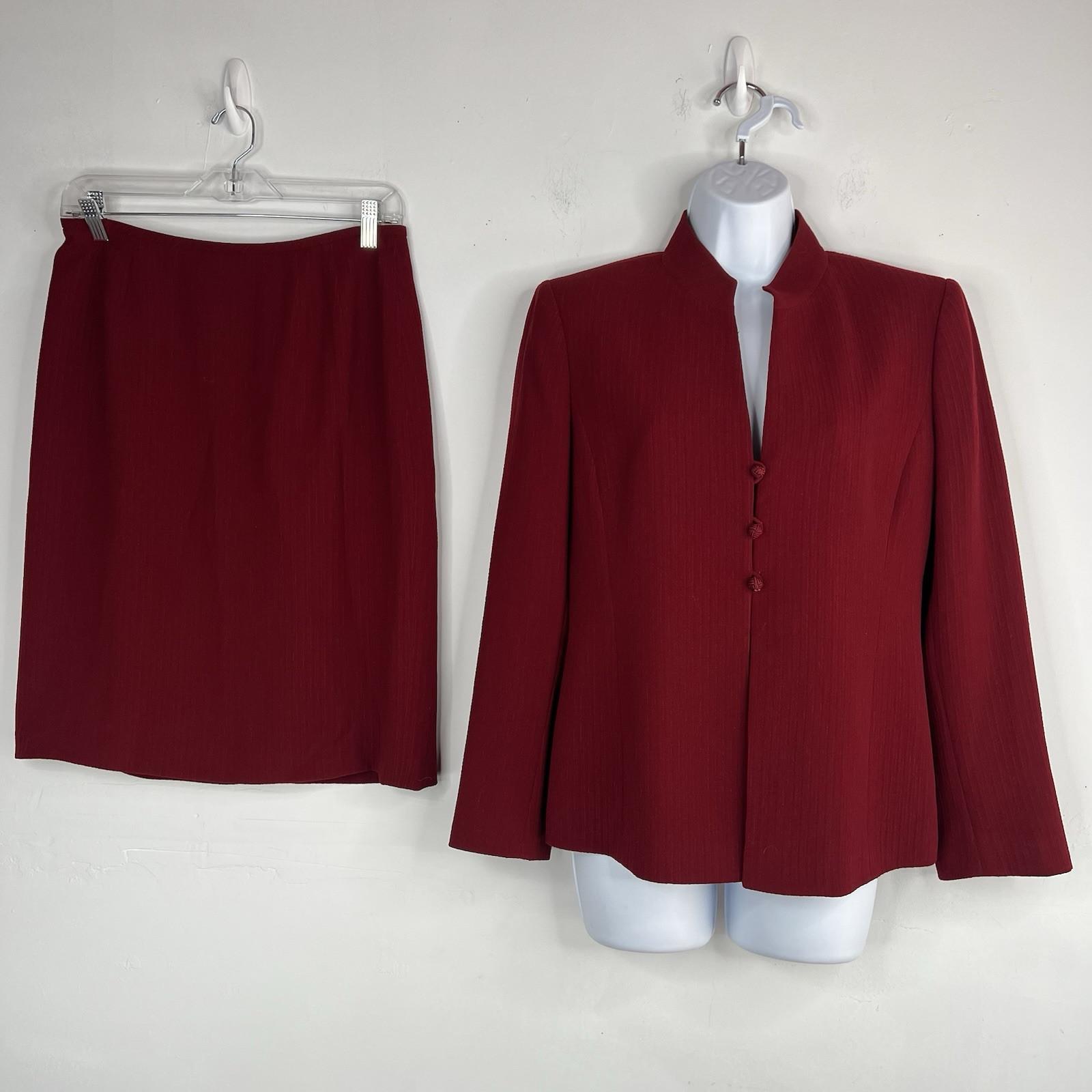 Kasper Women Polyester Skirt Suit Size 8P Red Lined Stand Up Collar 2PC Business