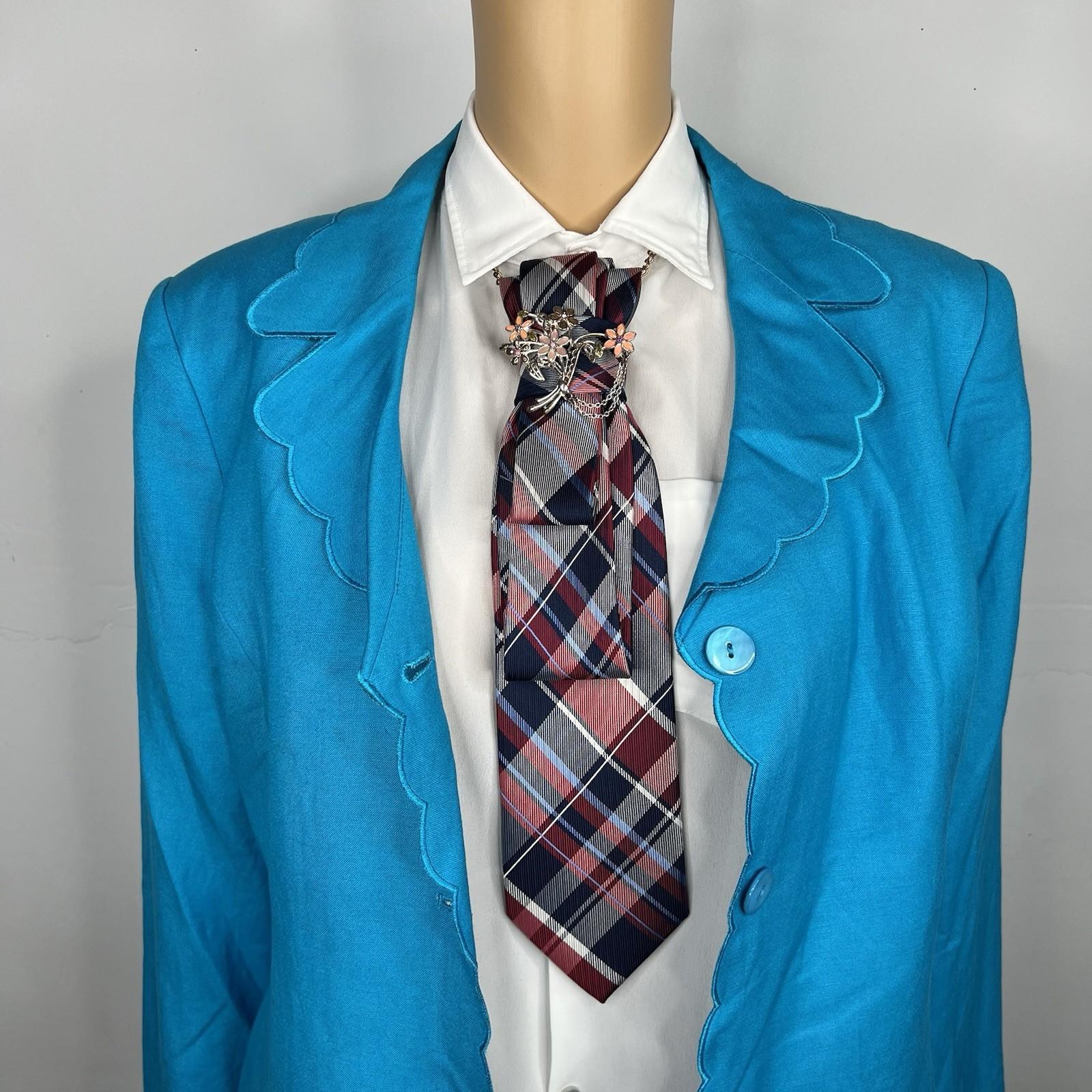 Elegant Handcrafted Necktie Necklace with a Detachable Brooch Effortlessly Chic
