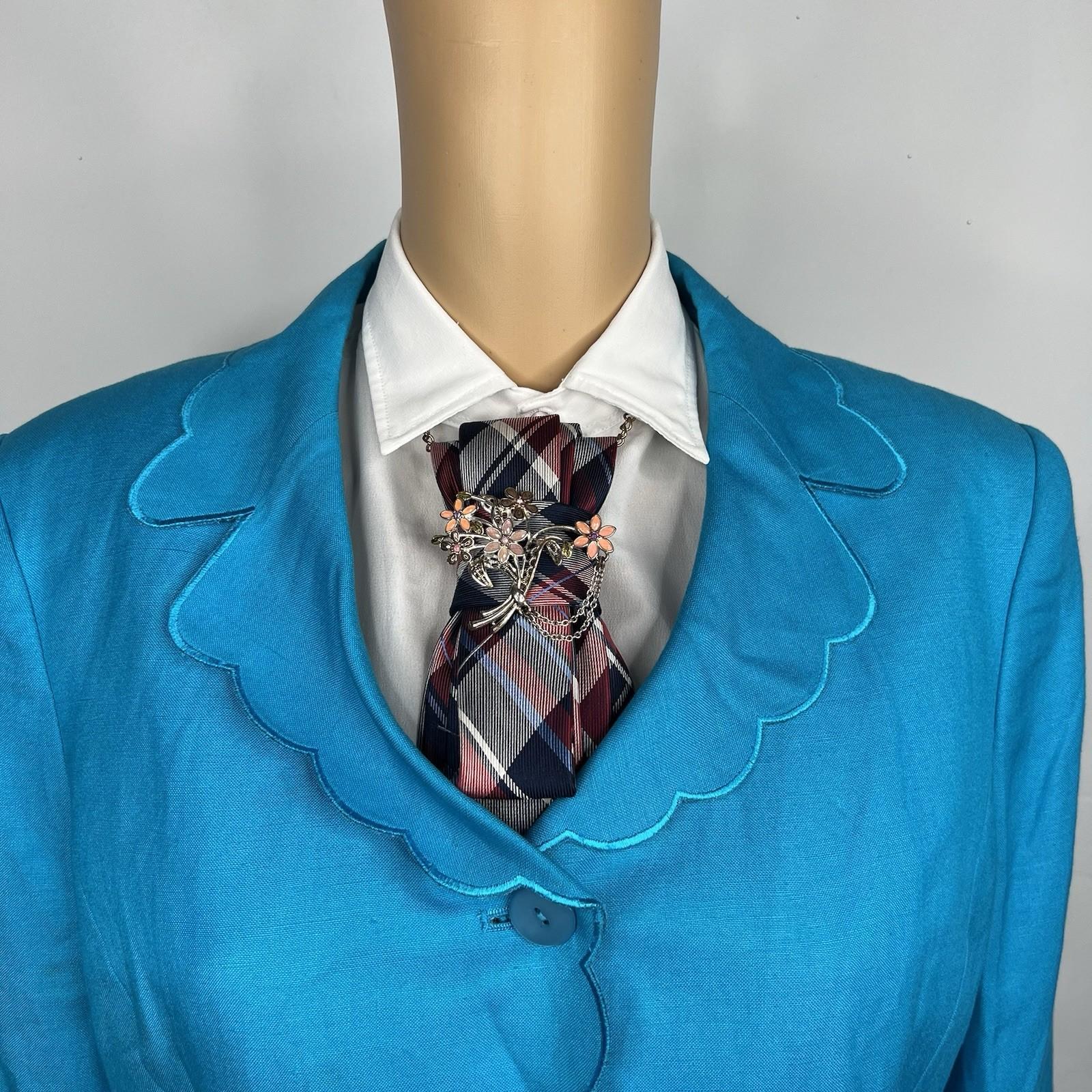 Elegant Handcrafted Necktie Necklace with a Detachable Brooch Effortlessly Chic