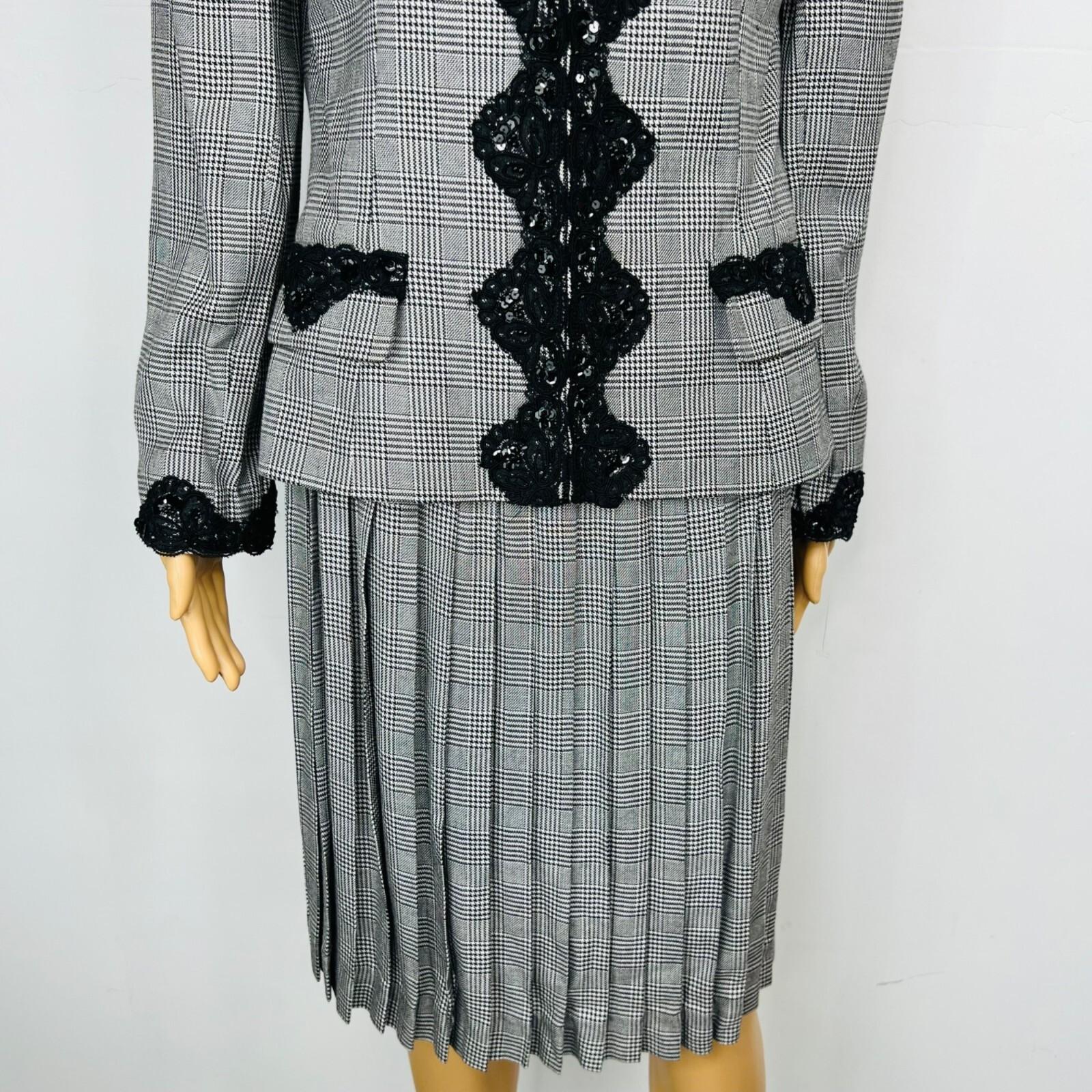 Oscar De La Renta Studio Vintage Skirt Suit 10 Zip Up Embroidered White Gray