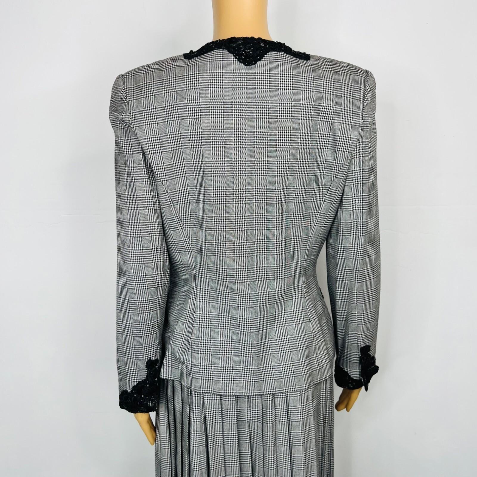 Oscar De La Renta Studio Vintage Skirt Suit 10 Zip Up Embroidered White Gray