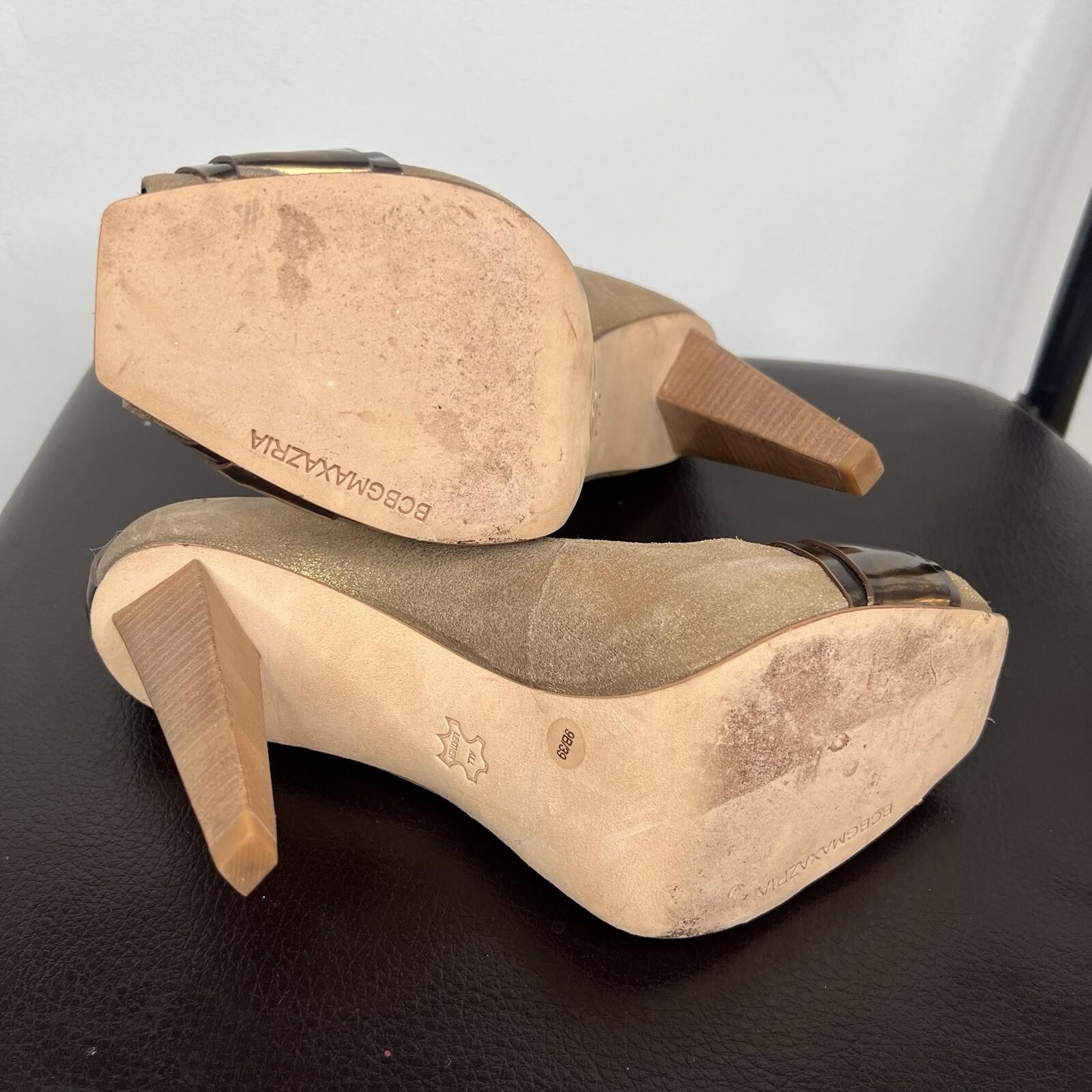 BCBGMAXZRIA Leather Shoes 9B Metallic Gold Peep Toe Buckle Pumps Wooden Heel