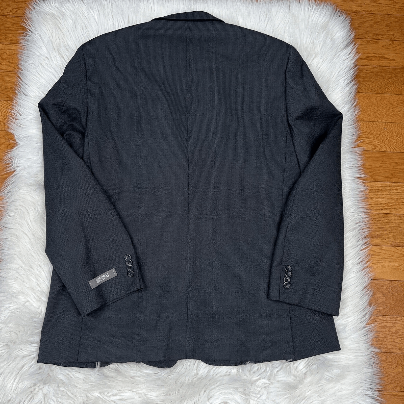 10-15.png Kenneth Cole Reaction Wool Polyester Suit 44R Pant 38 Gray The Slim Collection