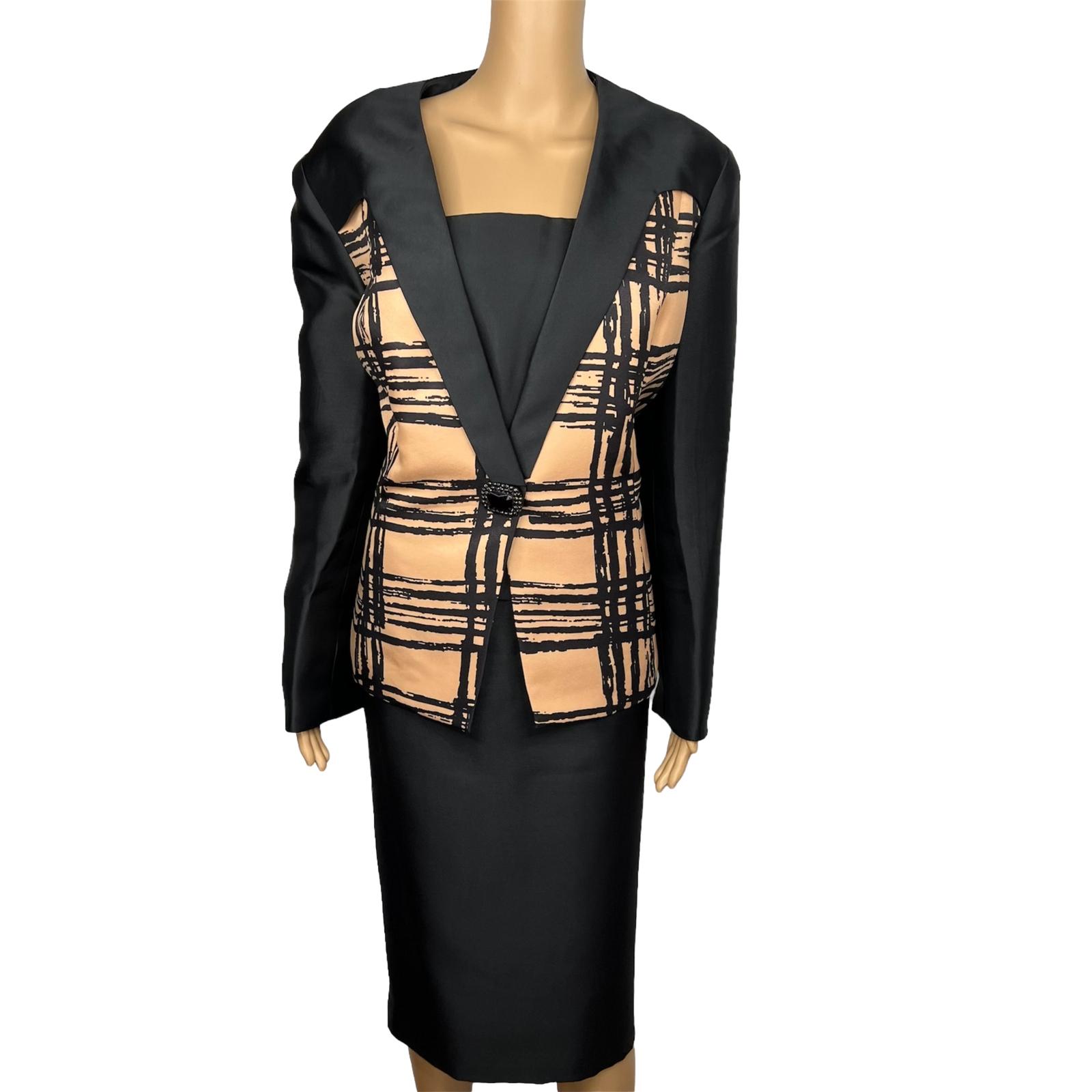 10-1504.jpg TERRAMINA Polyester Skirt Suit Size 16 Black Tan Lined Collarless Cocktail 2PC