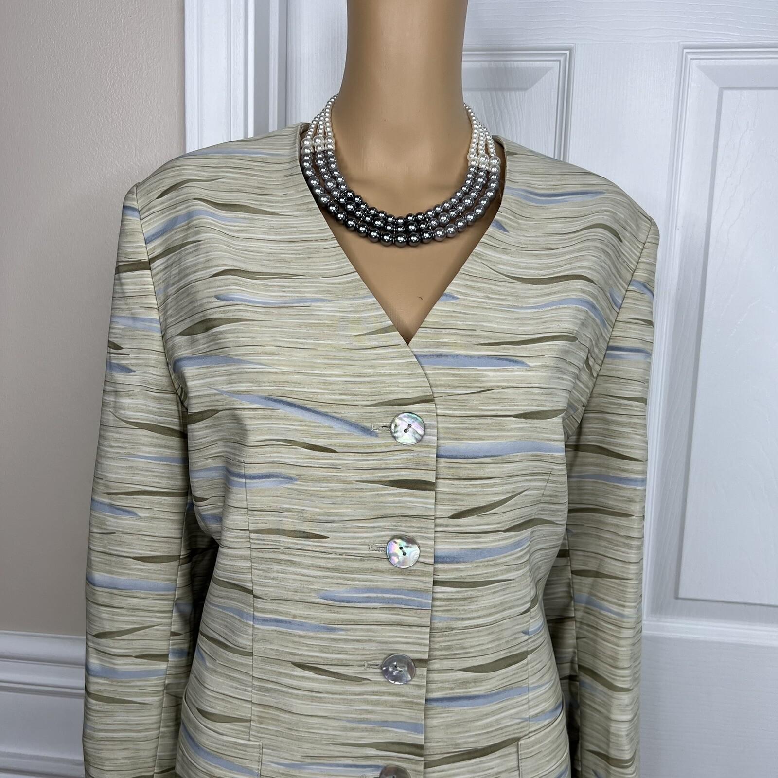 Le Suit Women Polyester Skirt Suit Size 16P Beige Multi 2 Piece Collarless