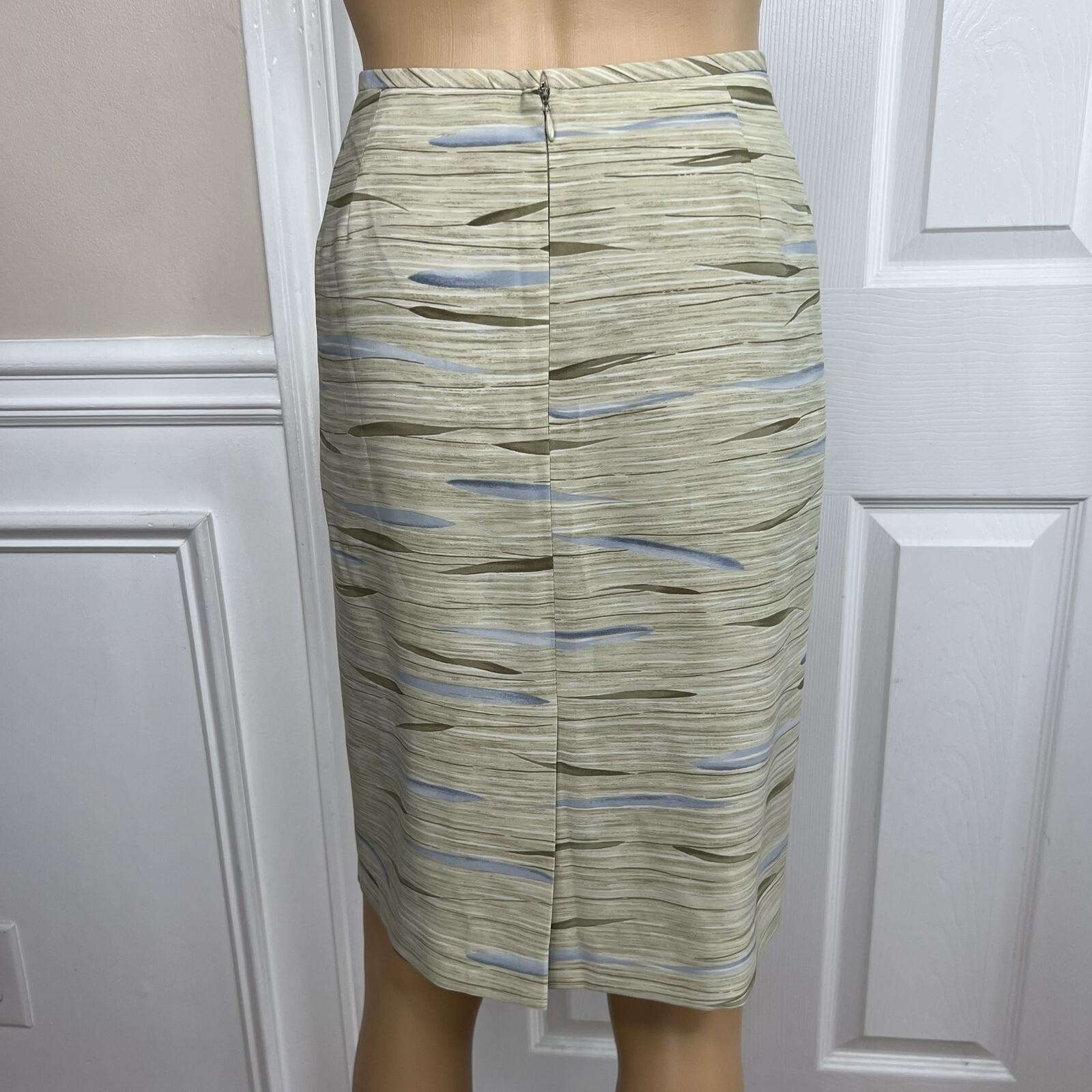 Le Suit Women Polyester Skirt Suit Size 16P Beige Multi 2 Piece Collarless