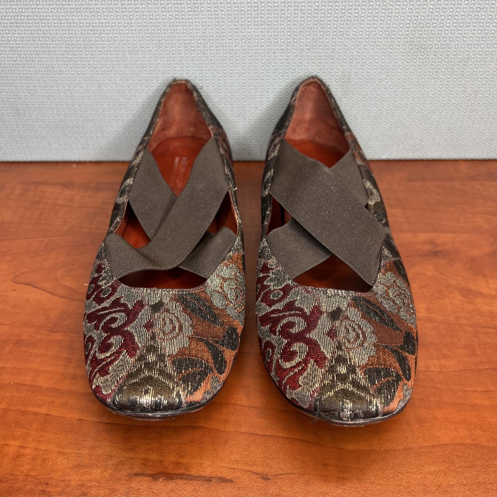 10-1583.jpg Donald J Pliner Couture Womens 11 M Holli Ballet Flat Tapestry Metallic Floral