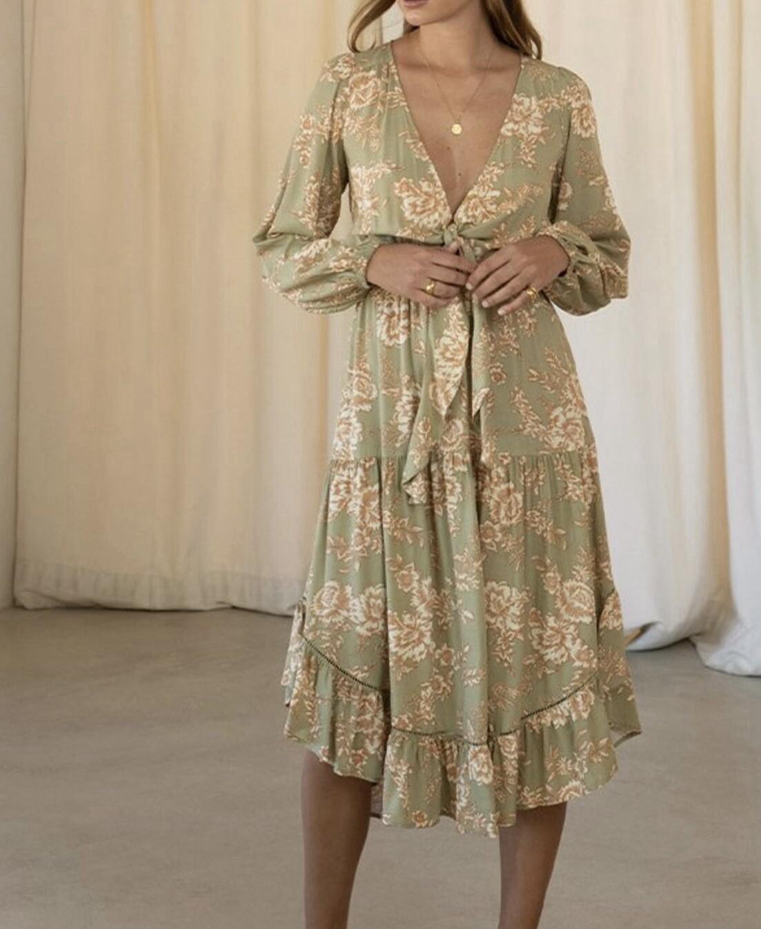 10-1652.jpg Kivari Lani Front Tie Dress S Green Floral Keyhole Midi Ruffle High Low Smocked