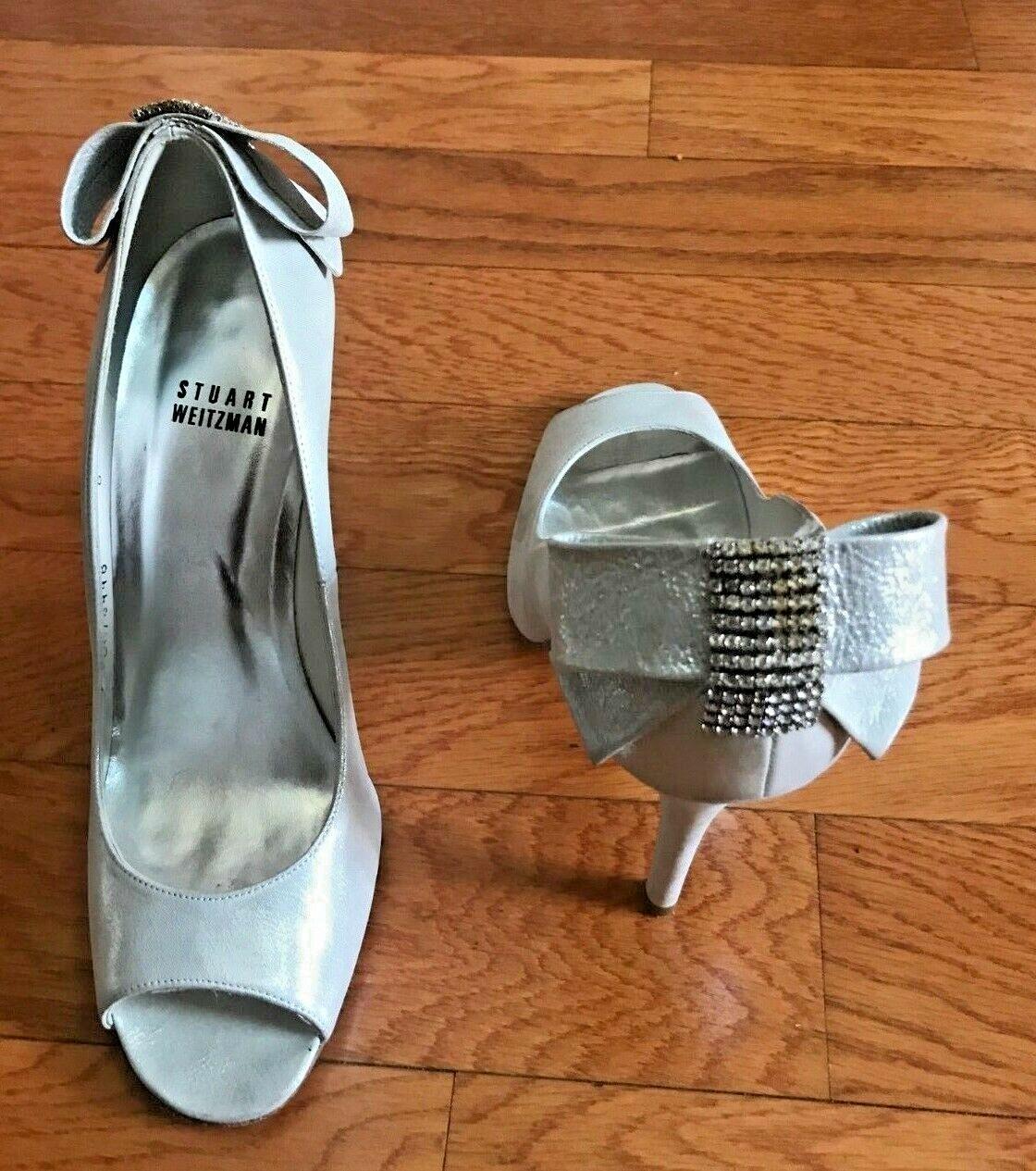 STUART WEITZMANN Women’s Elegant Cocktail Party Silver Beaded Shoes Size 8 M