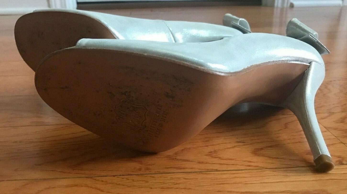STUART WEITZMANN Women’s Elegant Cocktail Party Silver Beaded Shoes Size 8 M