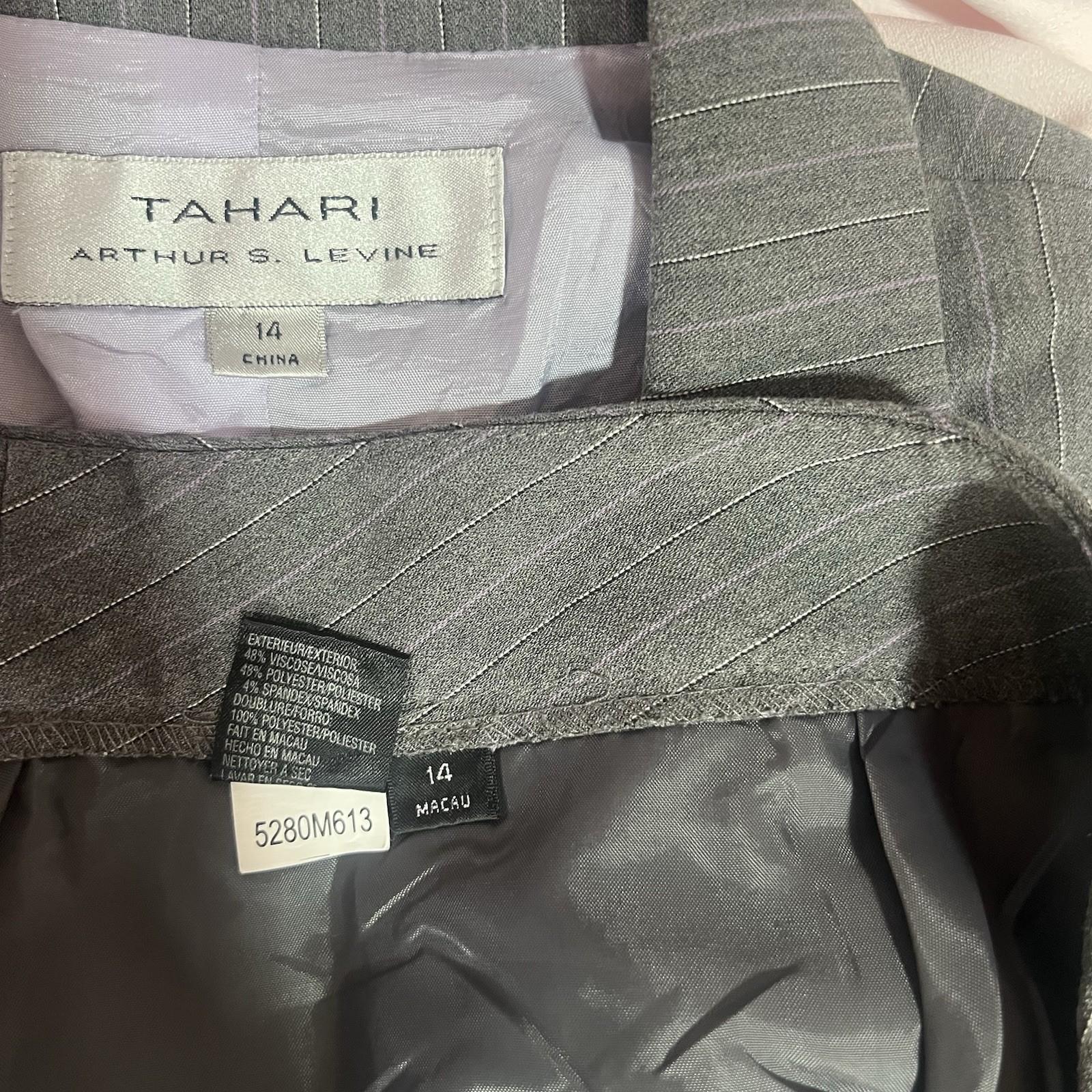 TAHARI Viscose Polyester Stretch Pant Suit 14 Gray Striped Peak Collar 2PC