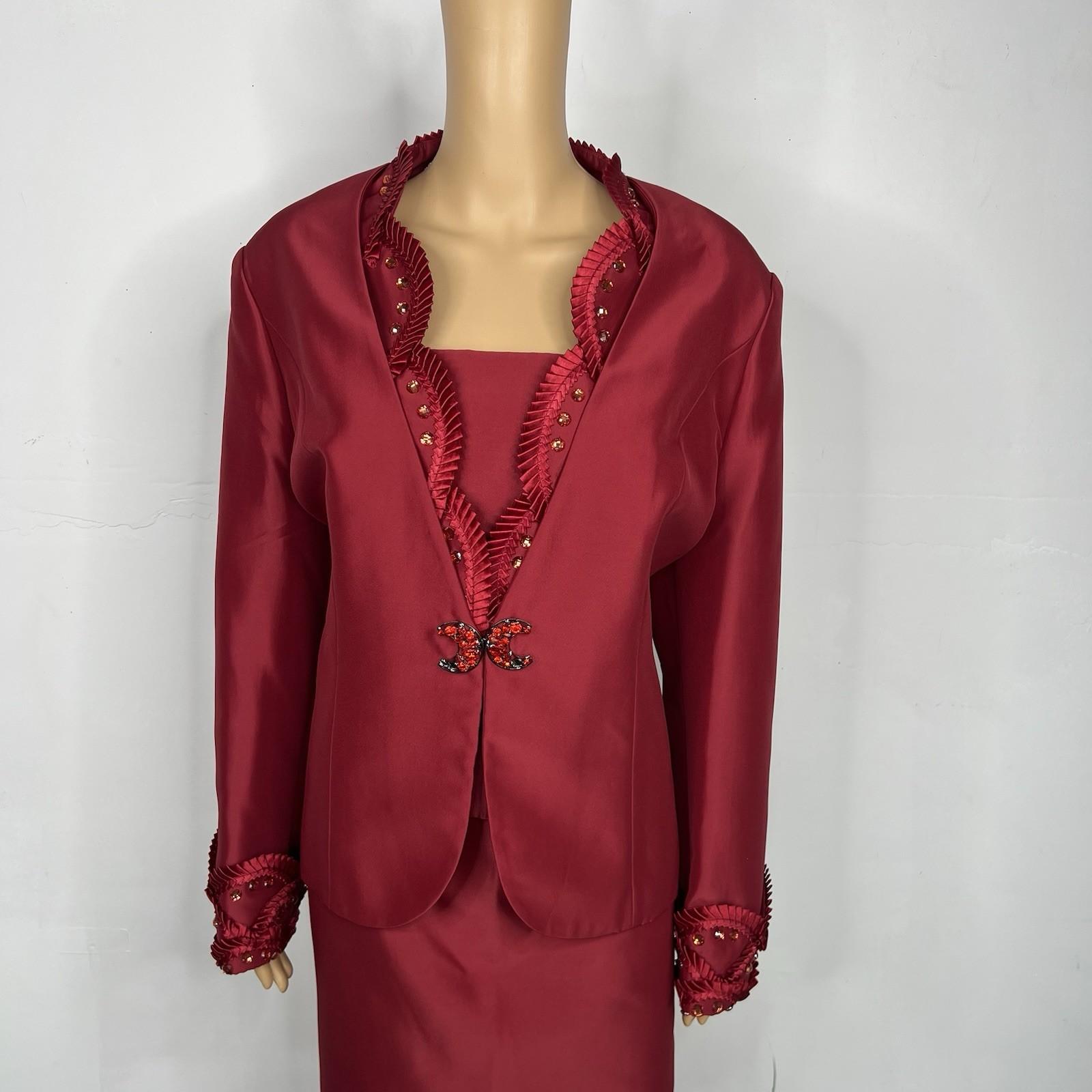 TERRAMINA Skirt Suit Size 16 Wine Collarless Beaded Embellished Timeless 2PC