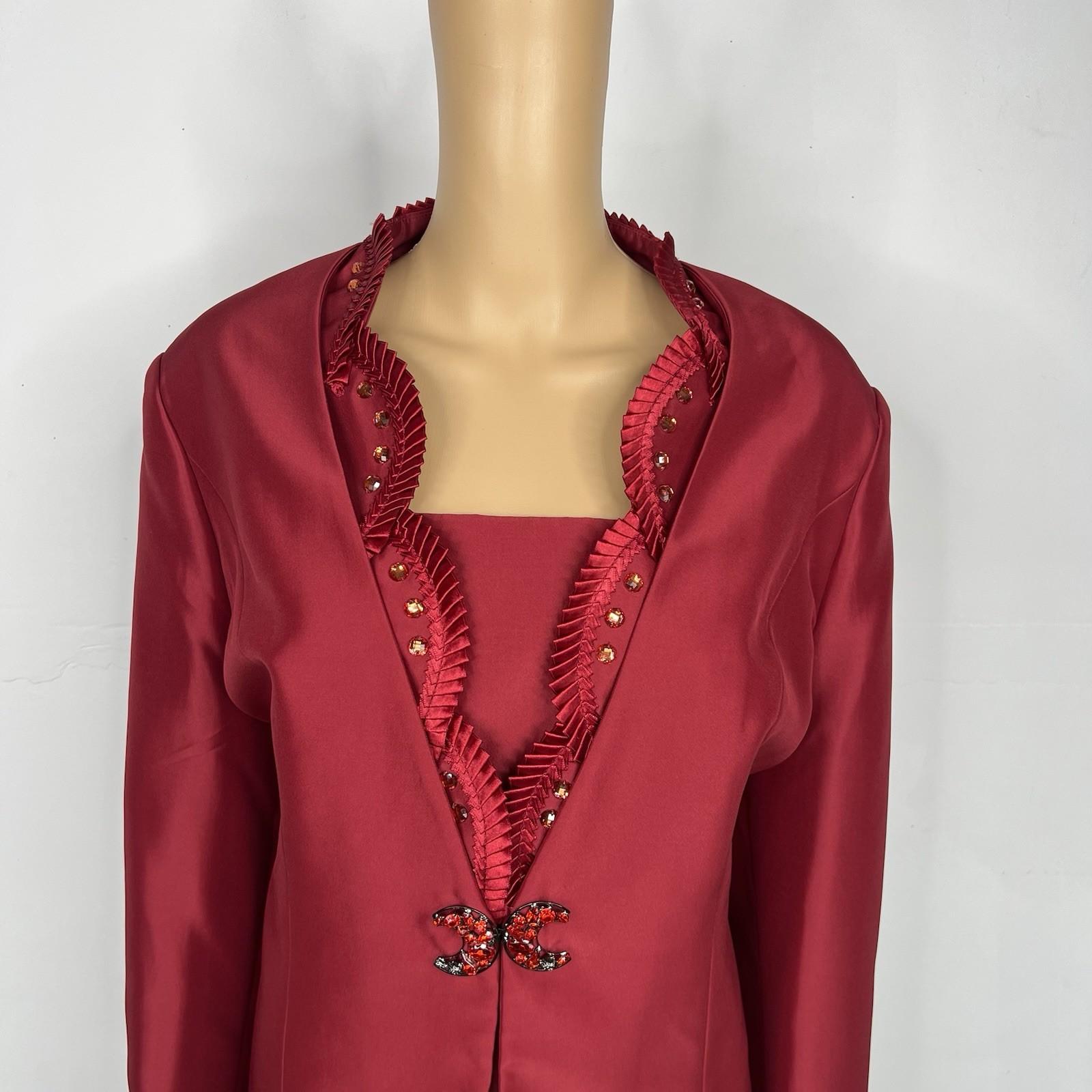 TERRAMINA Skirt Suit Size 16 Wine Collarless Beaded Embellished Timeless 2PC