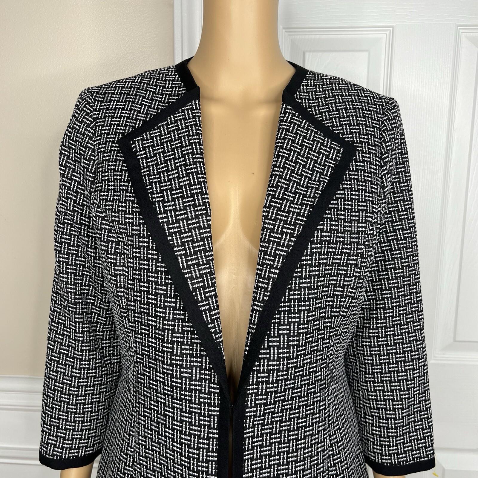 Kasper women Polyester Blazer Size 10 Black White Collarless Lined 1PC