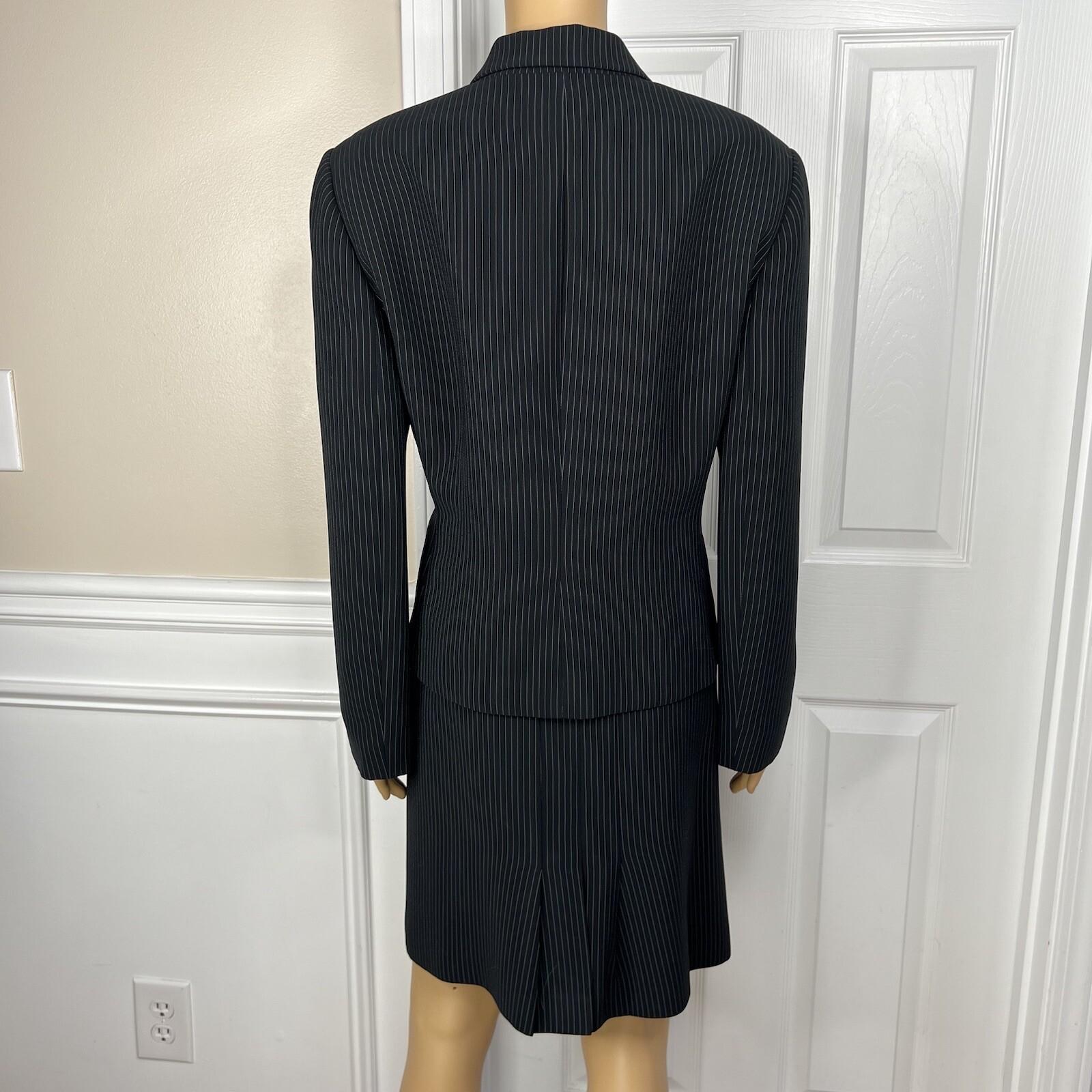 Tahari ASL Women Polyester Rayon Skirt Suit Size 14P Black Striped Lined 2PC