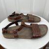 10-1969.jpg Gucci Vtg Leather Flat Sandals Shoes 9 Brown Horsebit T-Strap Buckle Open Toe