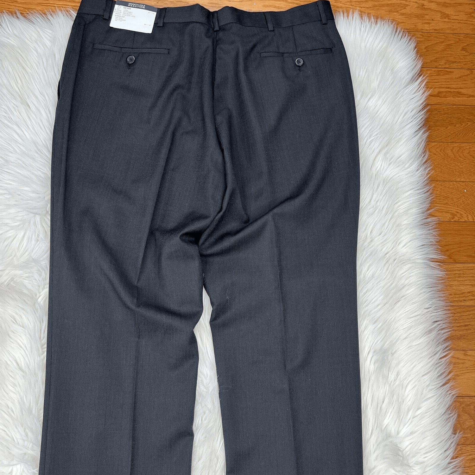 10-21.png Kenneth Cole Reaction Wool Polyester Suit 44R Pant 38 Gray The Slim Collection